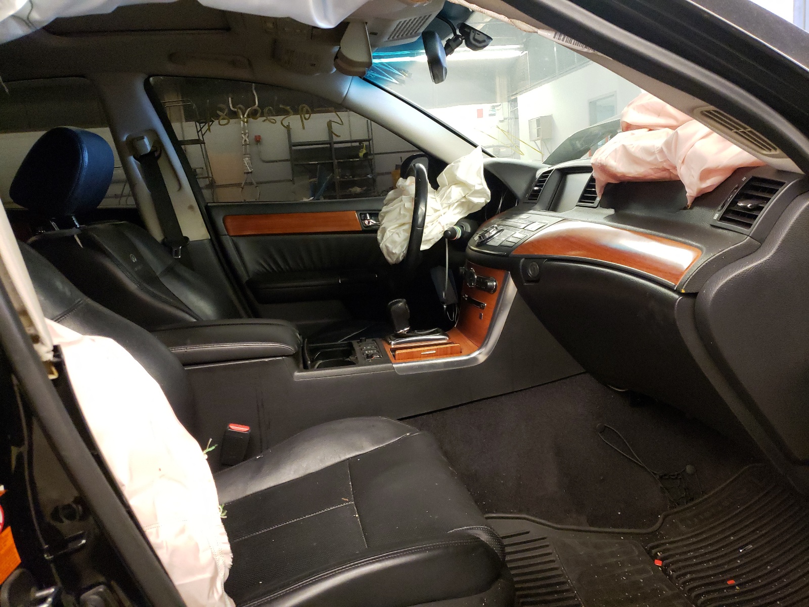 Photo 5 from auction – 2006 INFINITI M45 BASE with VIN JNKBY01E16M200543