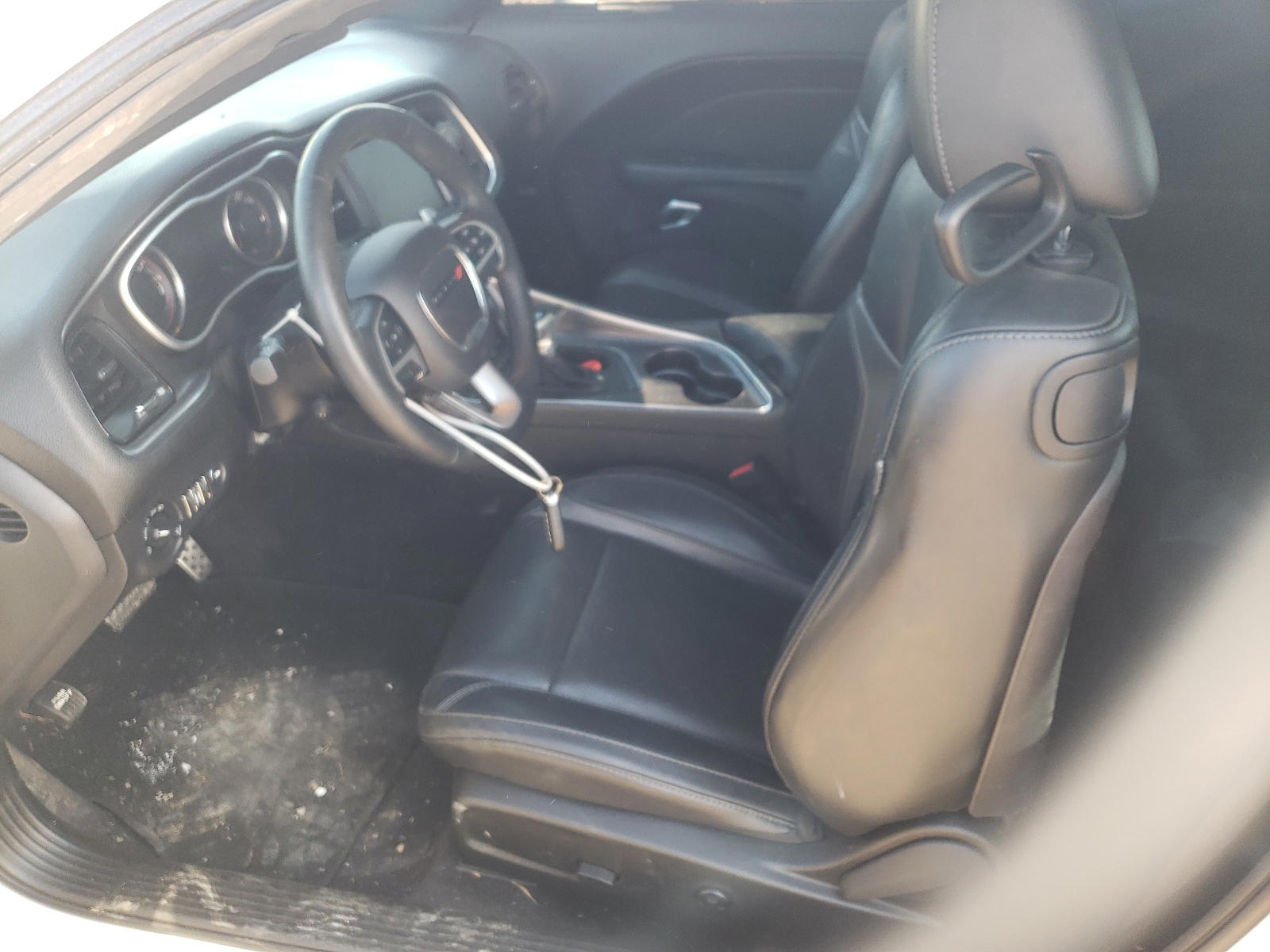 Photo 5 from auction – 2016 DODGE CHALLENGER with VIN 2C3CDZAGXGH250003