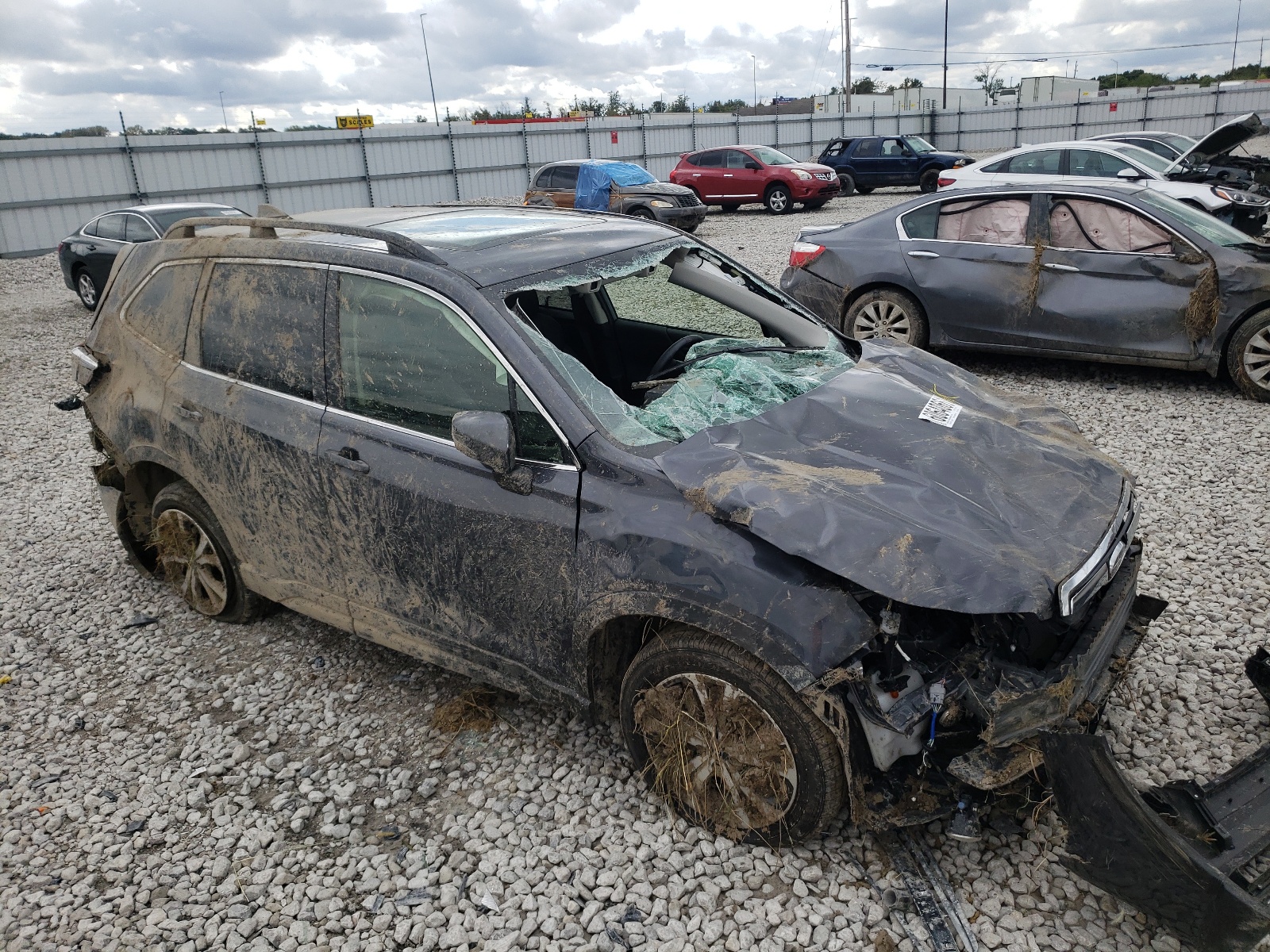 Photo 9 from auction – 2020 SUBARU FORESTER L with VIN JF2SKAUC1LH401965
