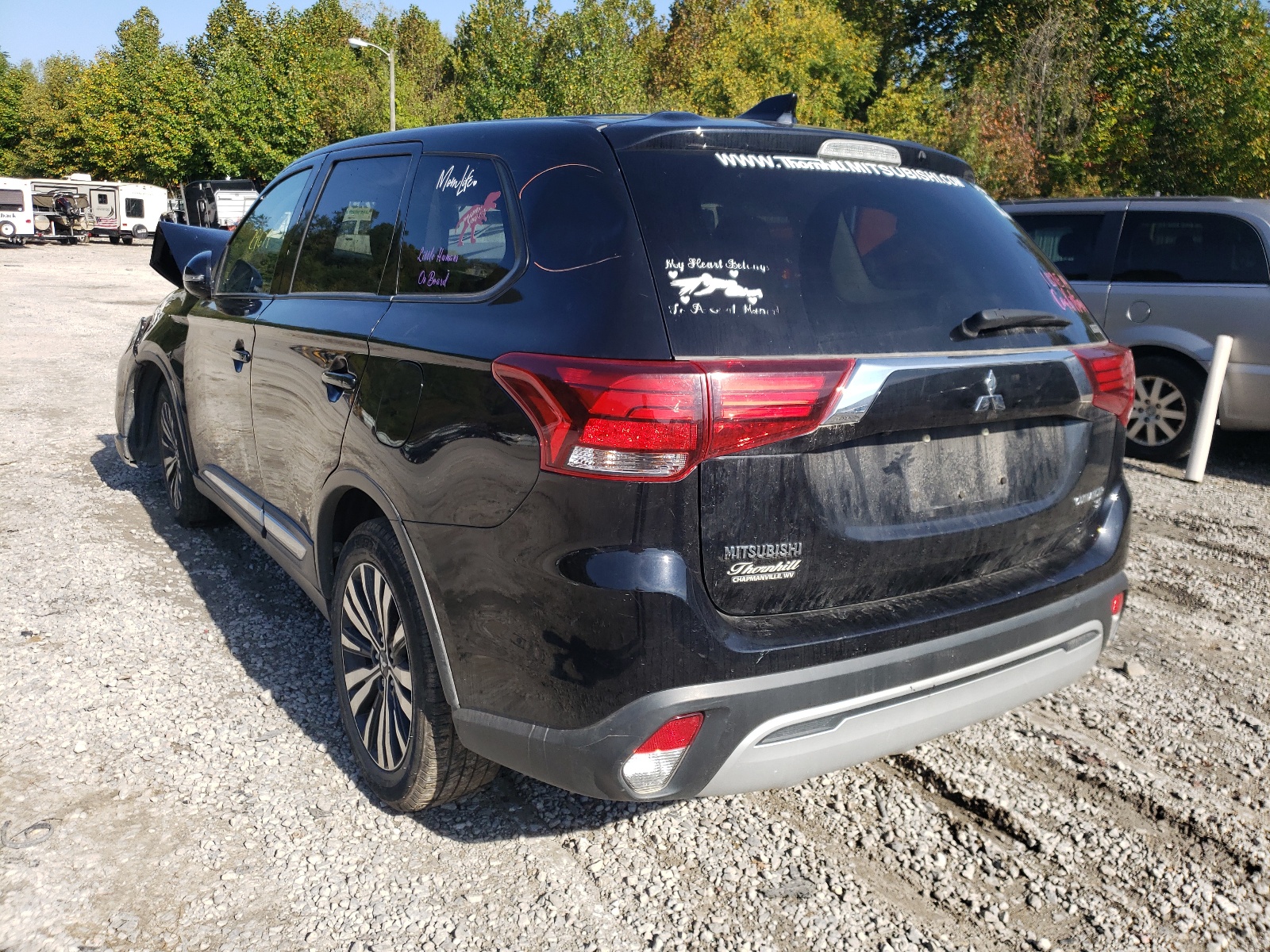 Photo 3 from auction – 2019 MITSUBISHI OUTLANDER with VIN JA4AZ3A31KZ003843