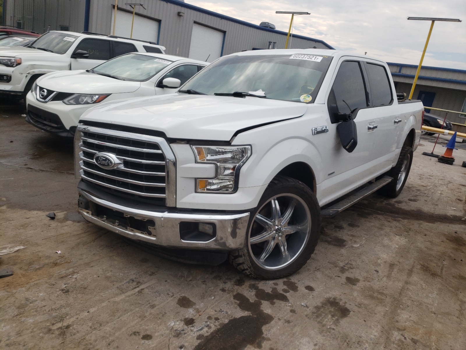 Photo 2 from auction – 2016 FORD F150 SUPER with VIN 1FTEW1CG1GFC16272