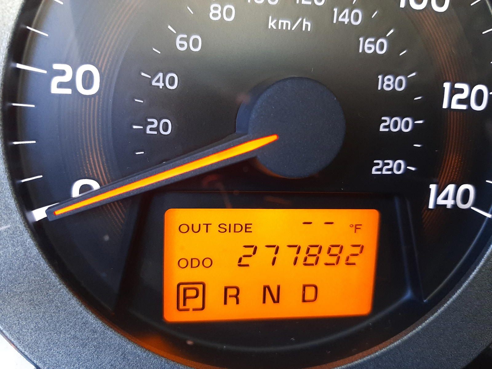 Photo 8 from auction – 2007 TOYOTA RAV4 with VIN JTMZD33V375061179