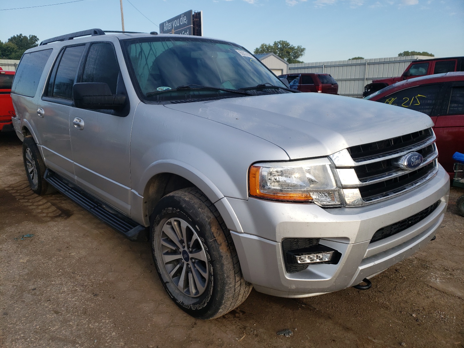 Photo 1 from auction – 2017 FORD EXPEDITION with VIN 1FMJK1JT2HEA02310