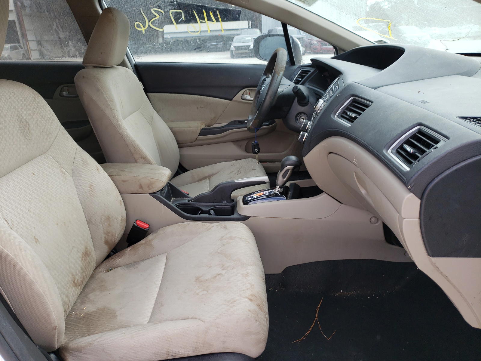 Photo 5 from auction – 2014 HONDA CIVIC LX with VIN 19XFB2F50EE040998