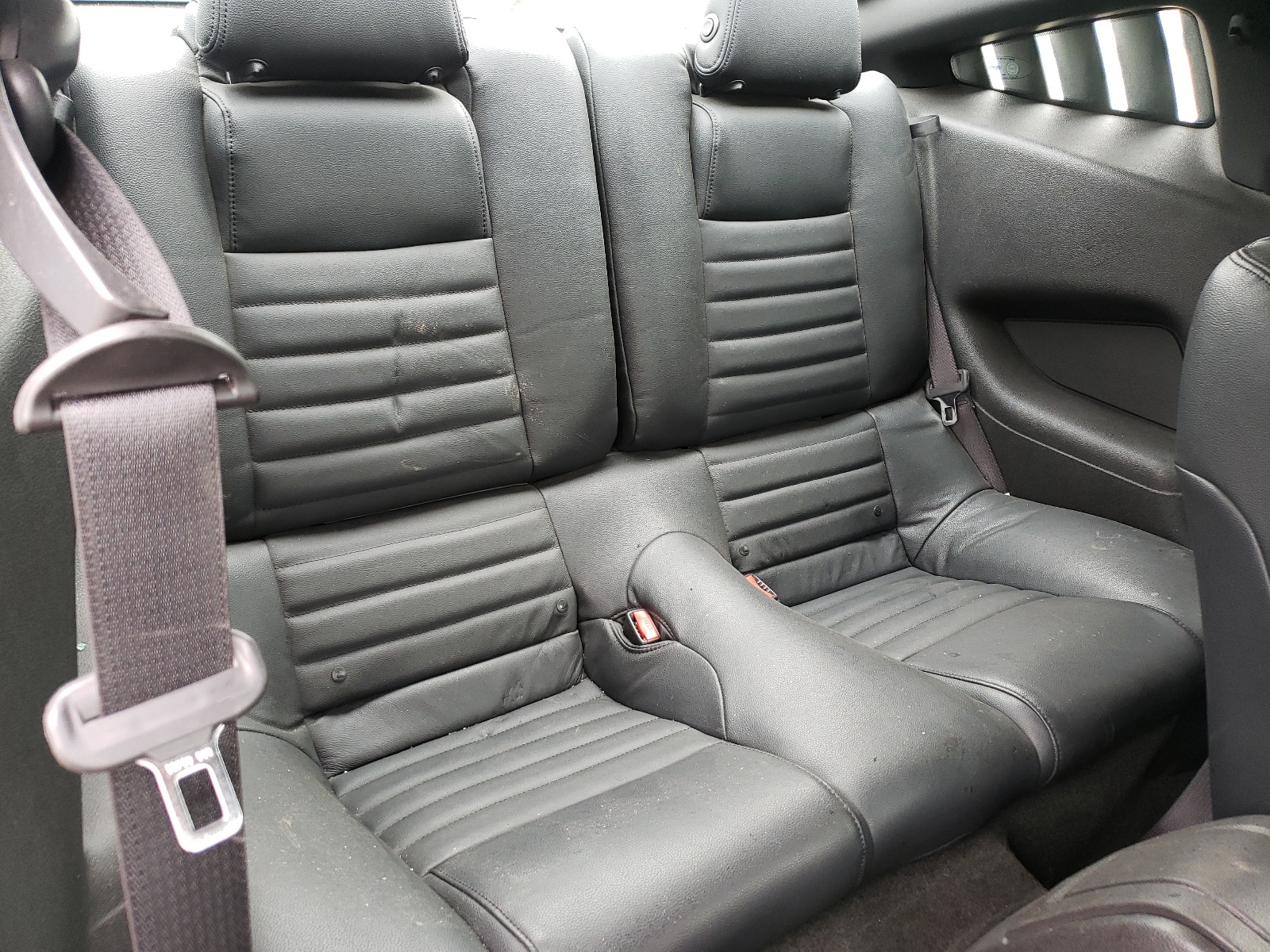 Photo 6 from auction – 2014 FORD MUSTANG with VIN 1ZVBP8AM4E5216851