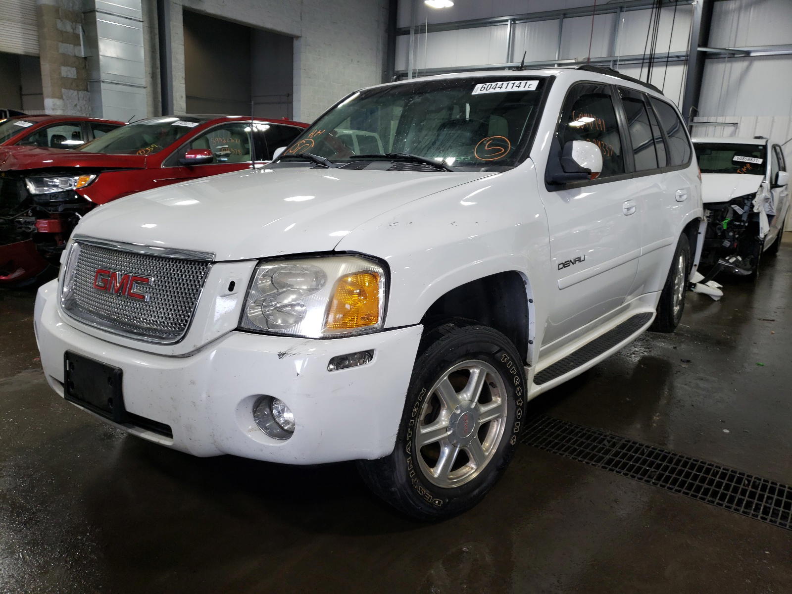 Photo 2 from auction – 2005 GMC ENVOY DENA with VIN 1GKET63M052348427