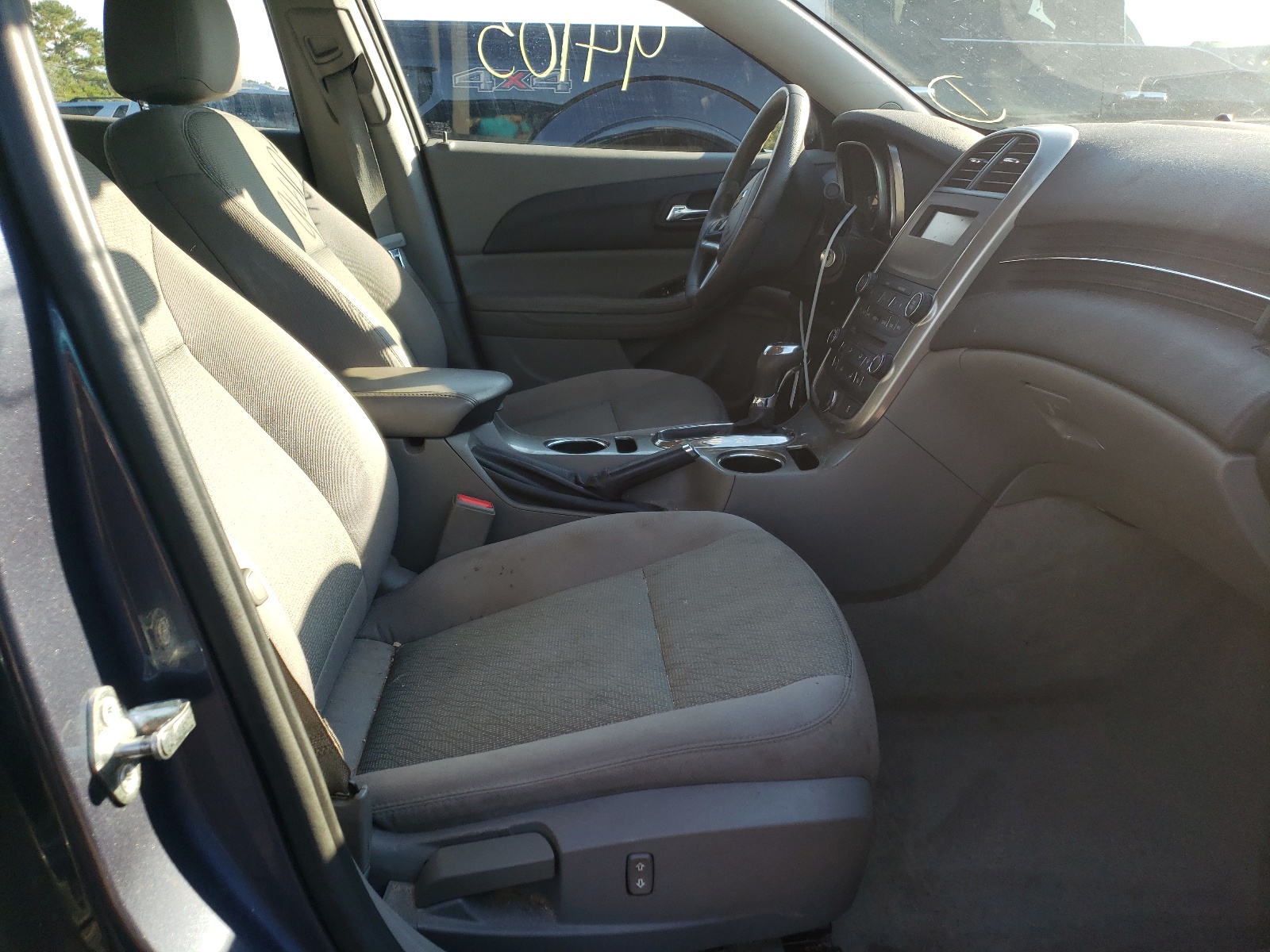 Фото 5 с аукциона – 2015 CHEVROLET MALIBU LS с VIN 1G11B5SL2FF248364