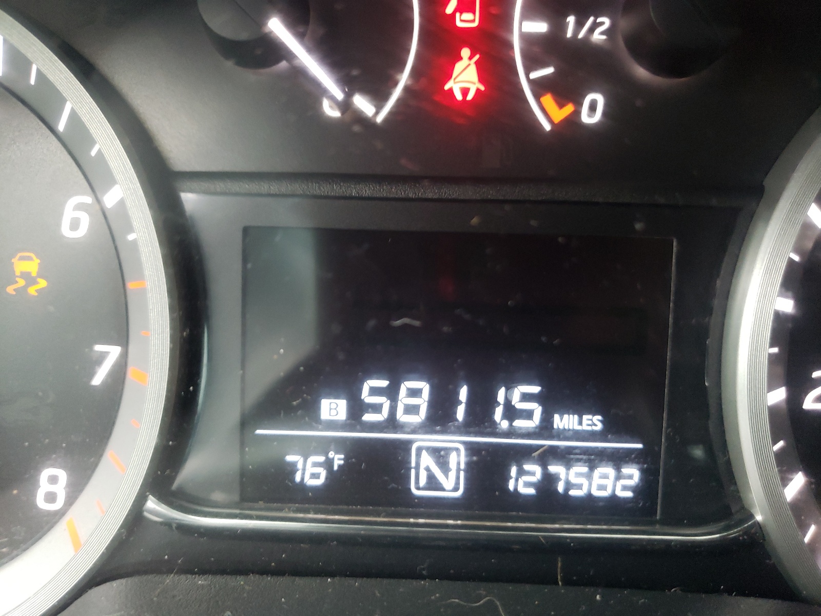 Photo 8 from auction – 2014 NISSAN SENTRA S with VIN 1N4AB7AP6EN852601