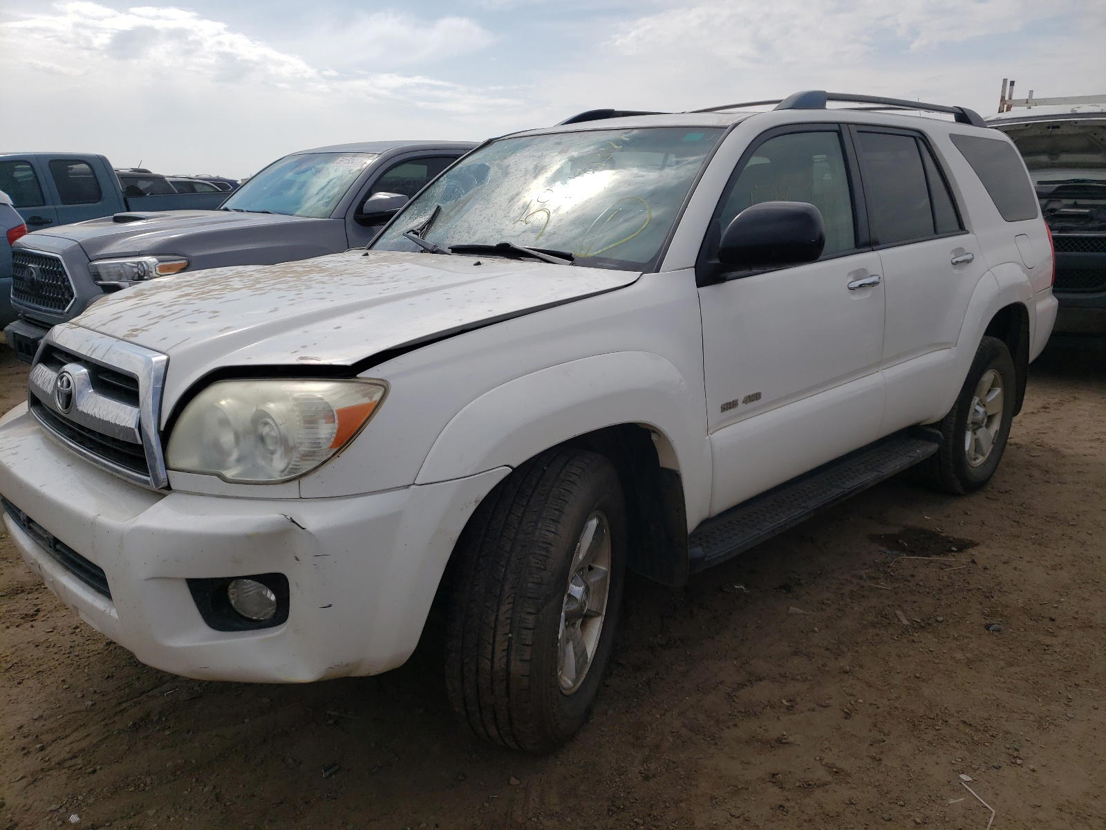 Photo 2 from auction – 2008 TOYOTA 4RUNNER SR with VIN JTEBU14R78K023637