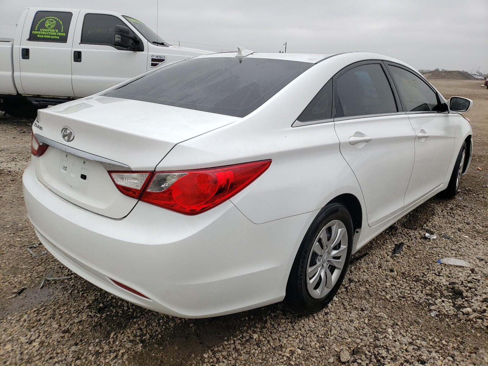 Photo 4 from auction – 2013 HYUNDAI SONATA GLS with VIN 5NPEB4AC9DH582429