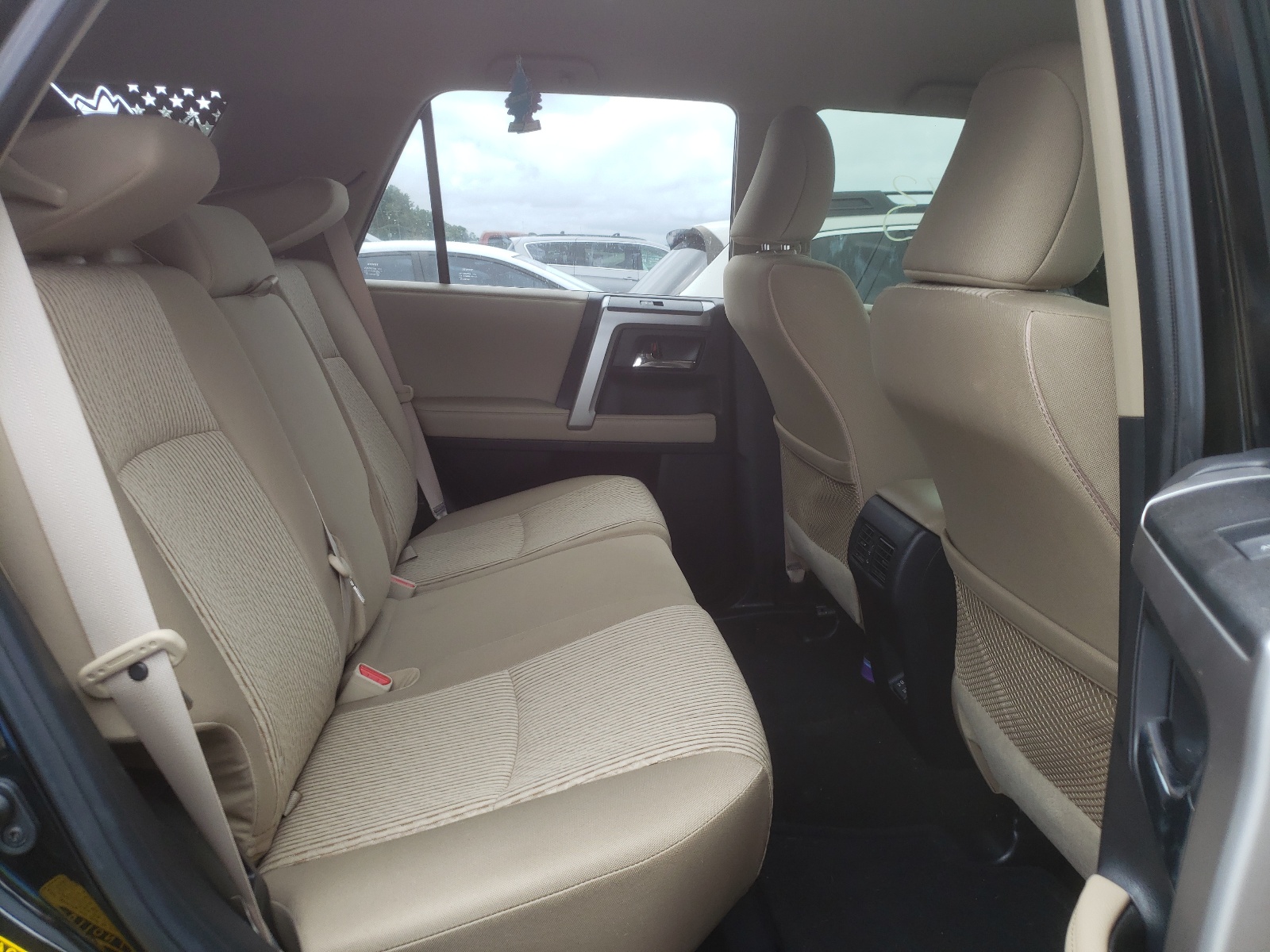 Photo 6 from auction – 2020 TOYOTA 4RUNNER SR with VIN JTEZU5JR4L5219519