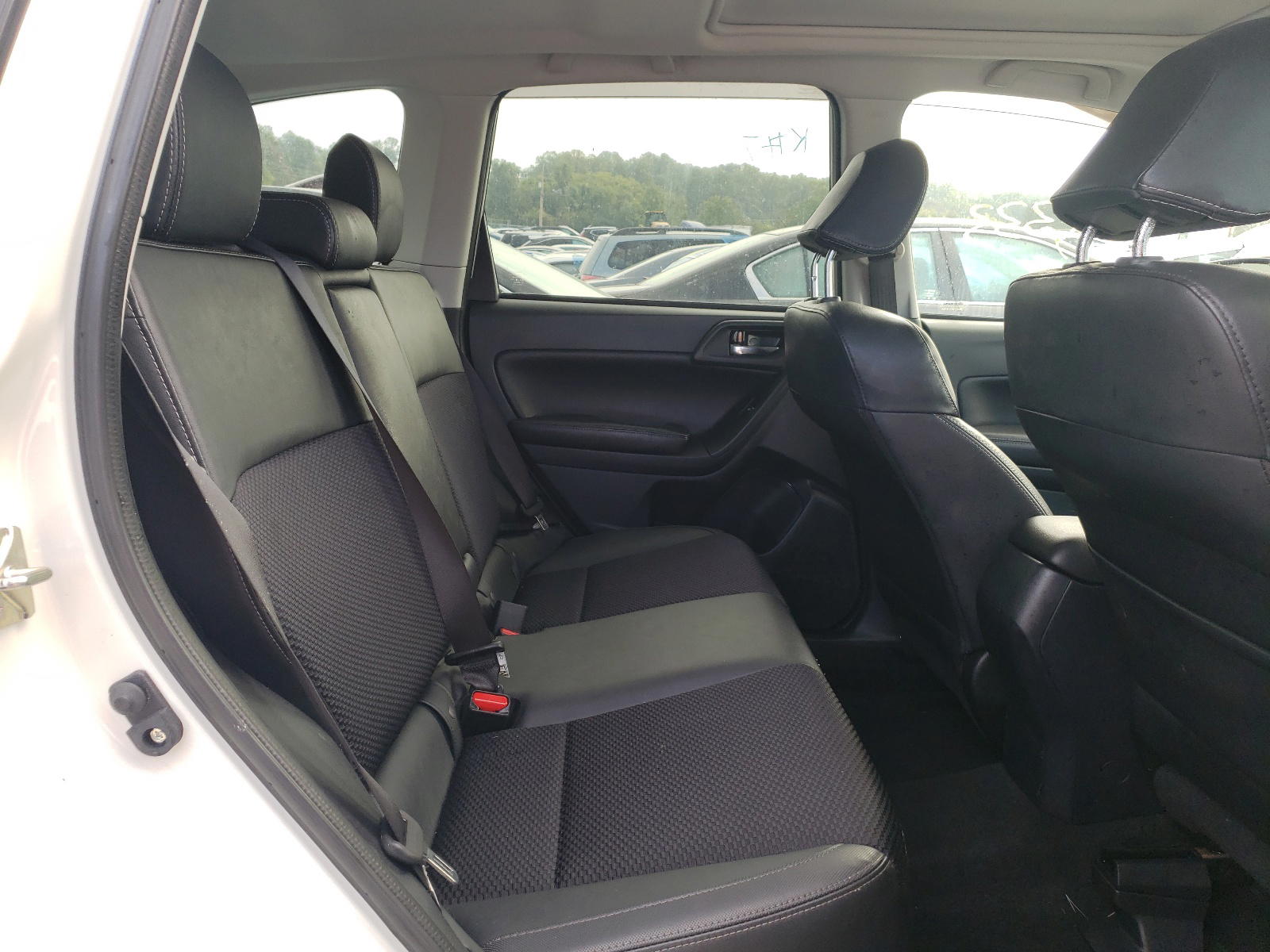 Photo 6 from auction – 2017 SUBARU FORESTER 2 with VIN JF2SJGECXHH575013