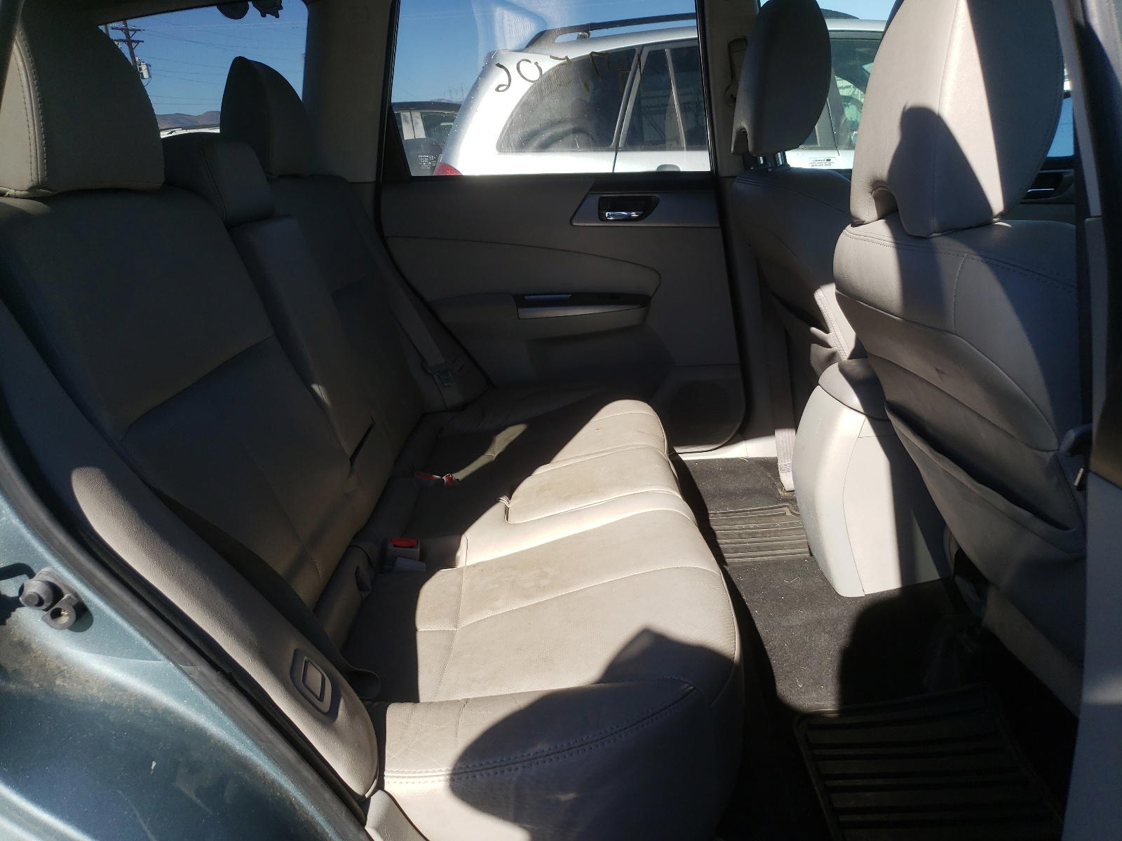 Photo 6 from auction – 2011 SUBARU FORESTER L with VIN JF2SHAEC6BH734576