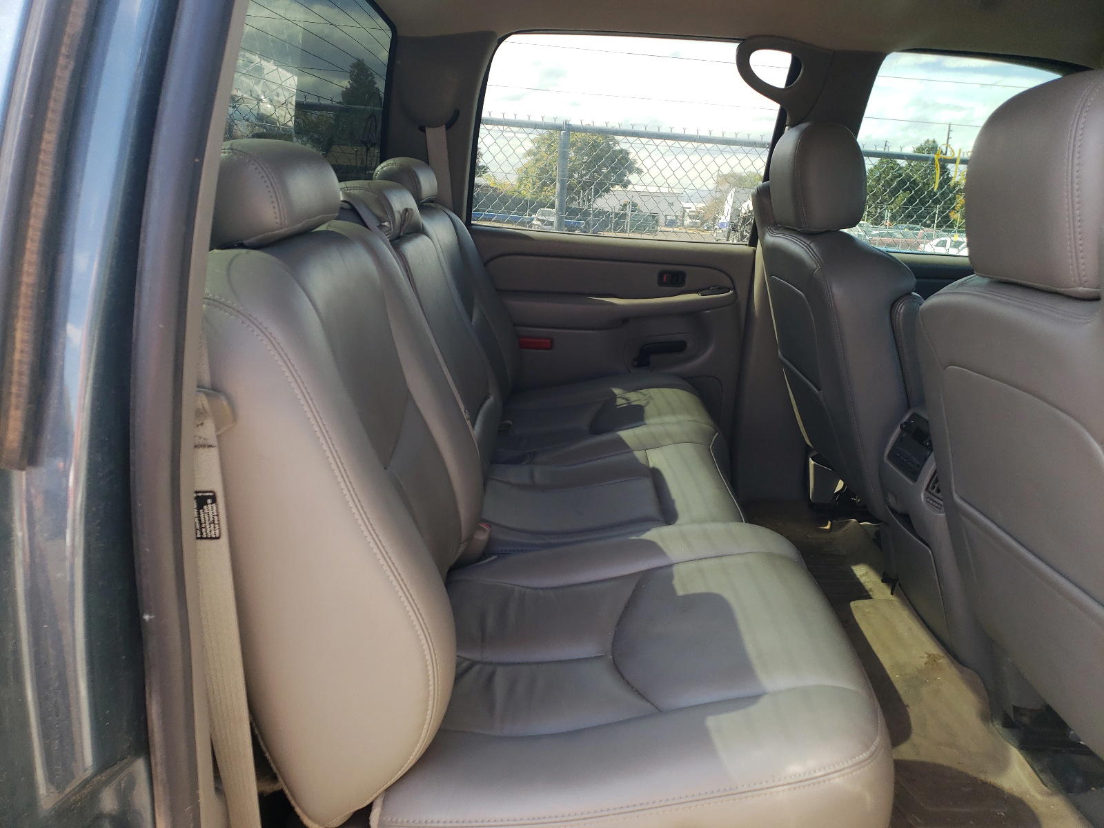 Photo 6 from auction – 2006 CHEVROLET SILVERADO with VIN 1GCHK33D96F230204