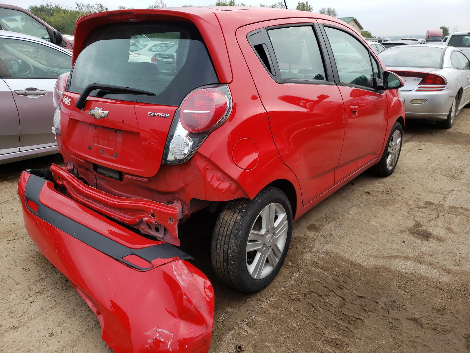 Photo 4 from auction – 2014 CHEVROLET SPARK 1LT with VIN KL8CD6S96EC498753