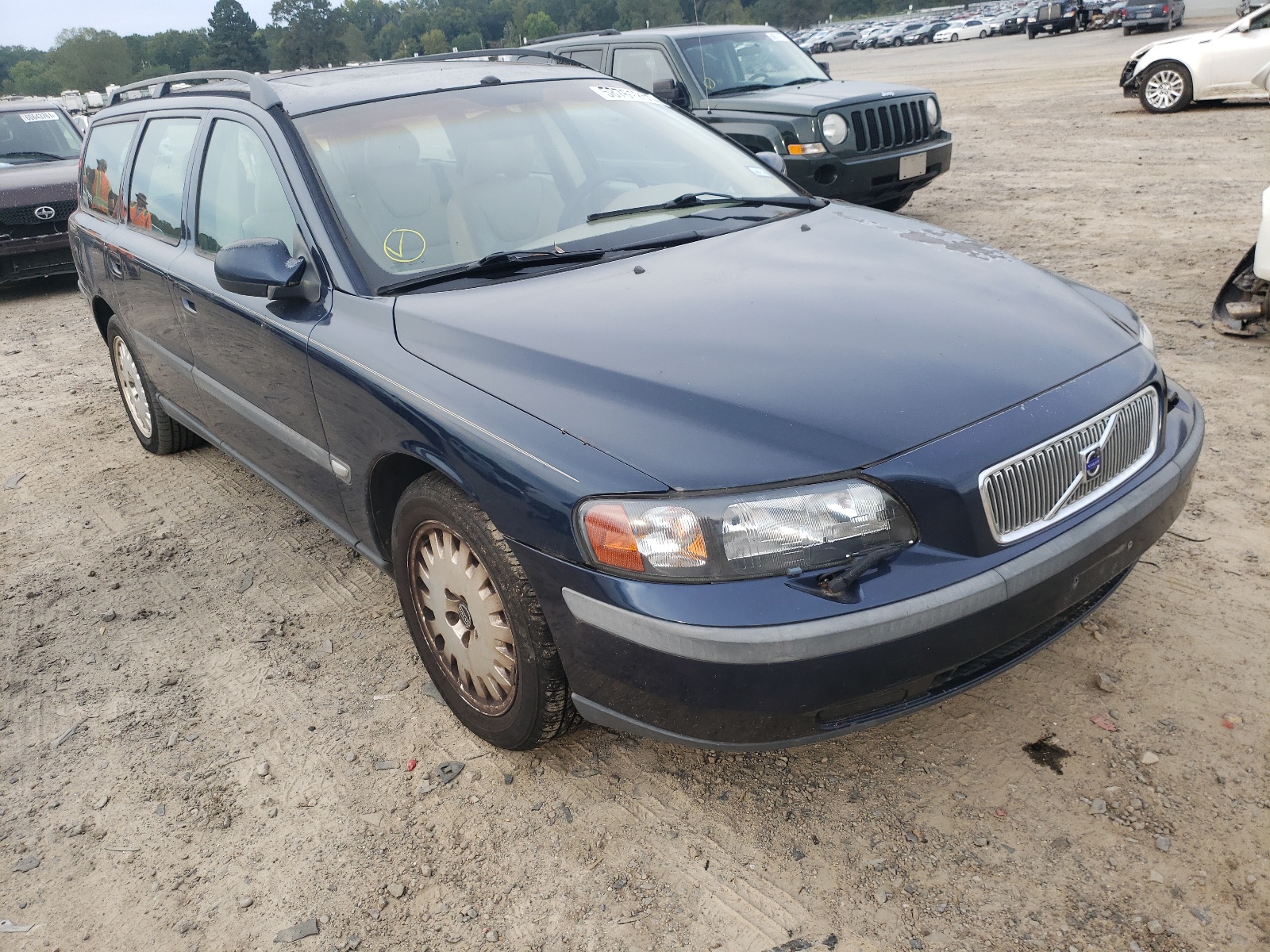 Photo 1 from auction – 2001 VOLVO V70 2.4T with VIN YV1SW58DX11025182