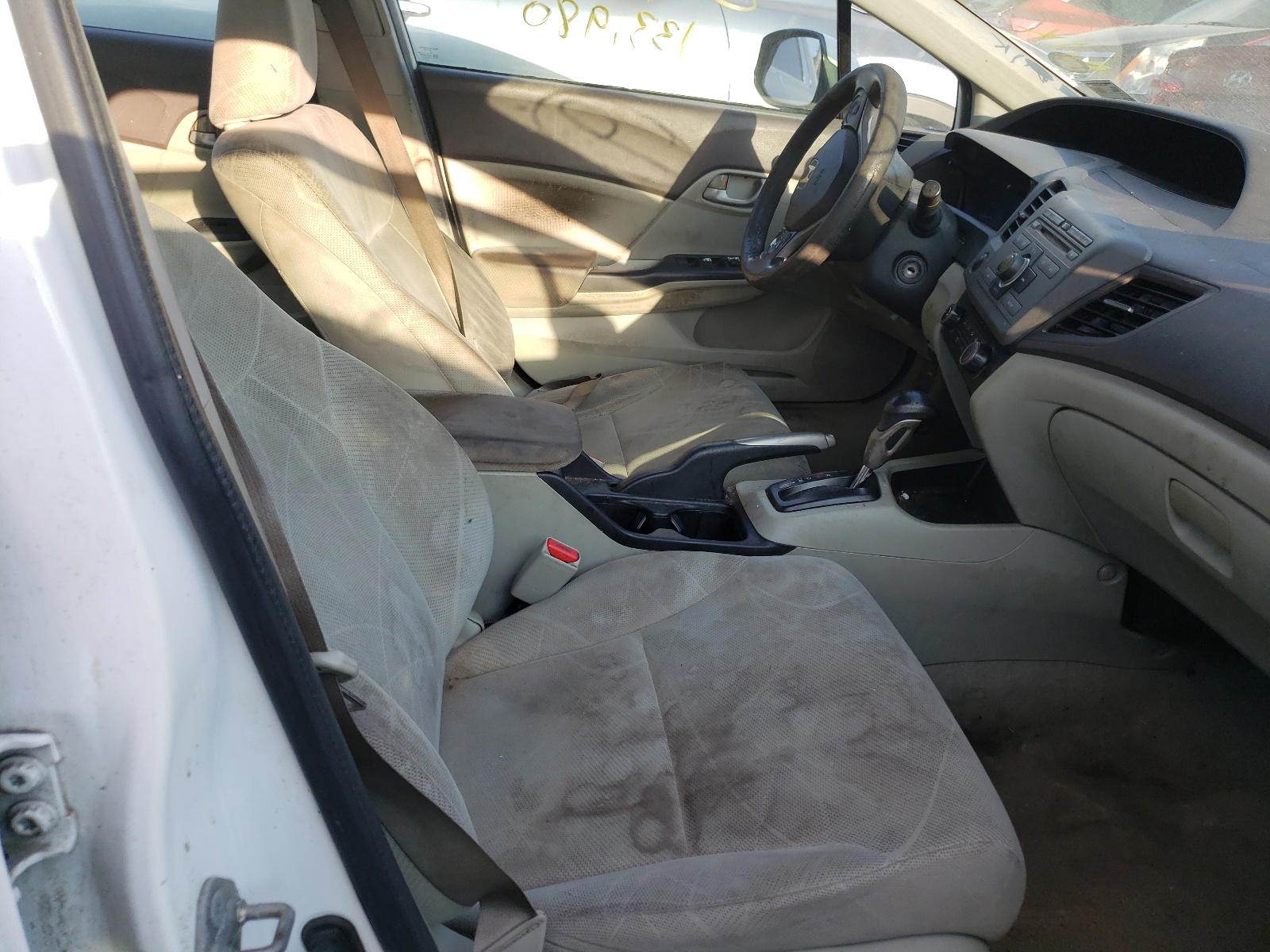 Photo 5 from auction – 2012 HONDA CIVIC LX with VIN 19XFB2F5XCE067199