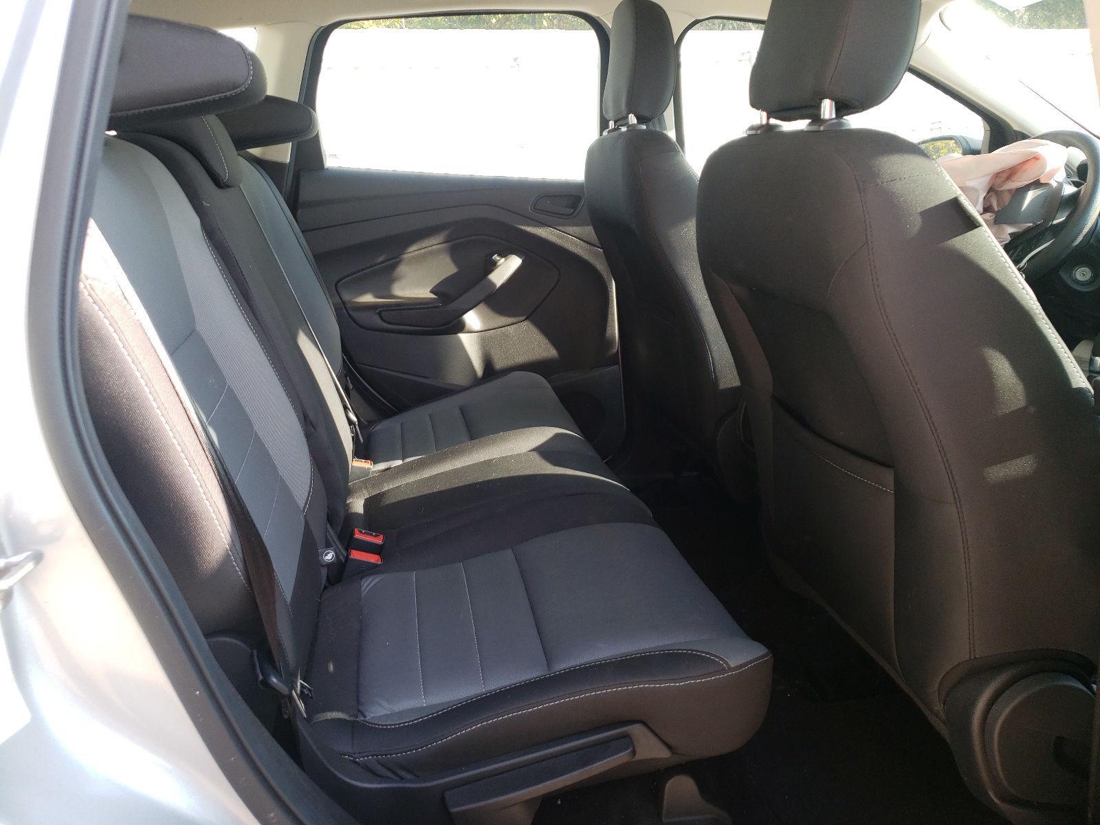 صورة رقم 6 من المزاد - 2018 FORD ESCAPE S مع VIN 1FMCU0F77JUB67449