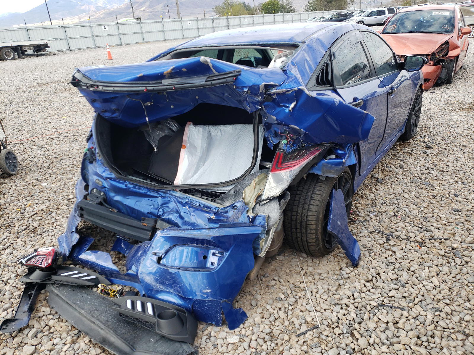Photo 4 from auction – 2016 HONDA CIVIC LX with VIN 2HGFC2F52GH560044