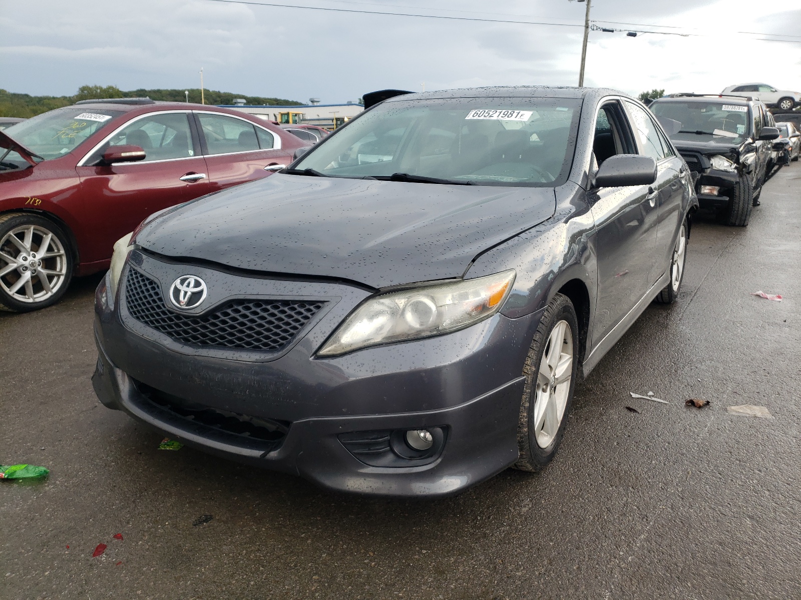 Zdjęcie 2 z aukcji – 2011 TOYOTA CAMRY BASE z VIN 4T1BF3EKXBU151275
