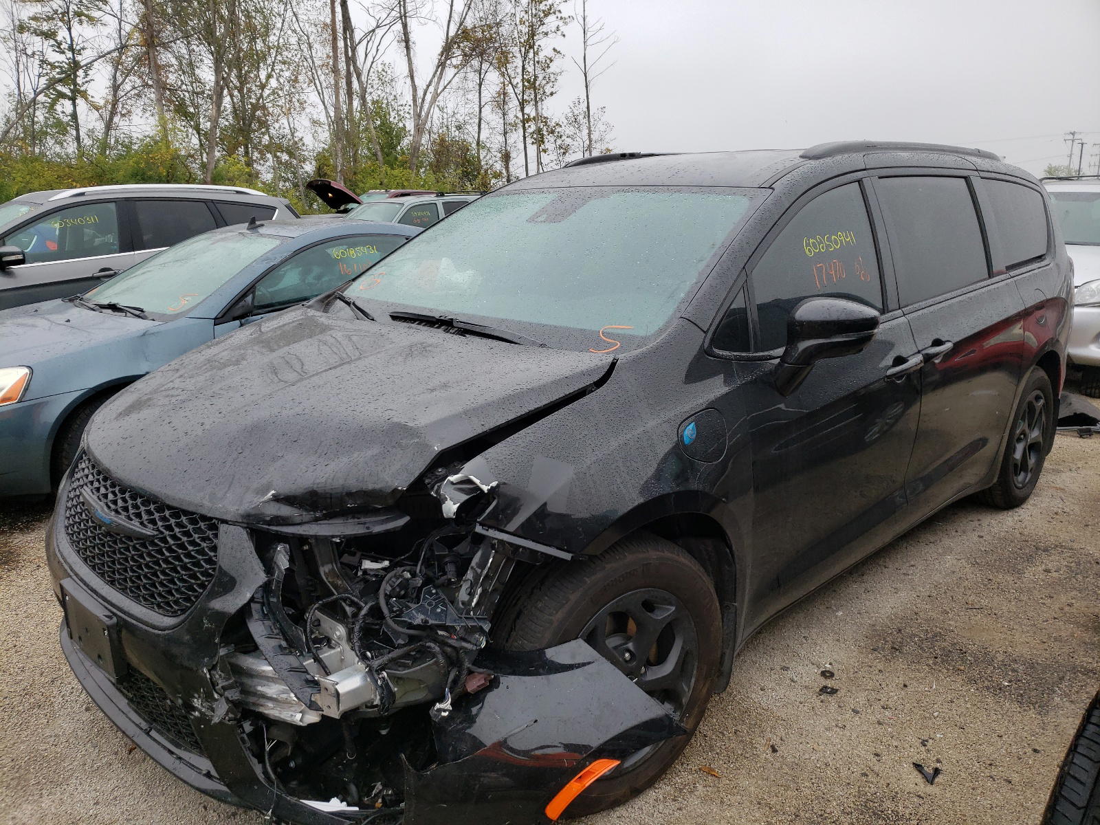 Photo 2 from auction – 2021 CHRYSLER PACIFICA H with VIN 2C4RC1L77MR501587