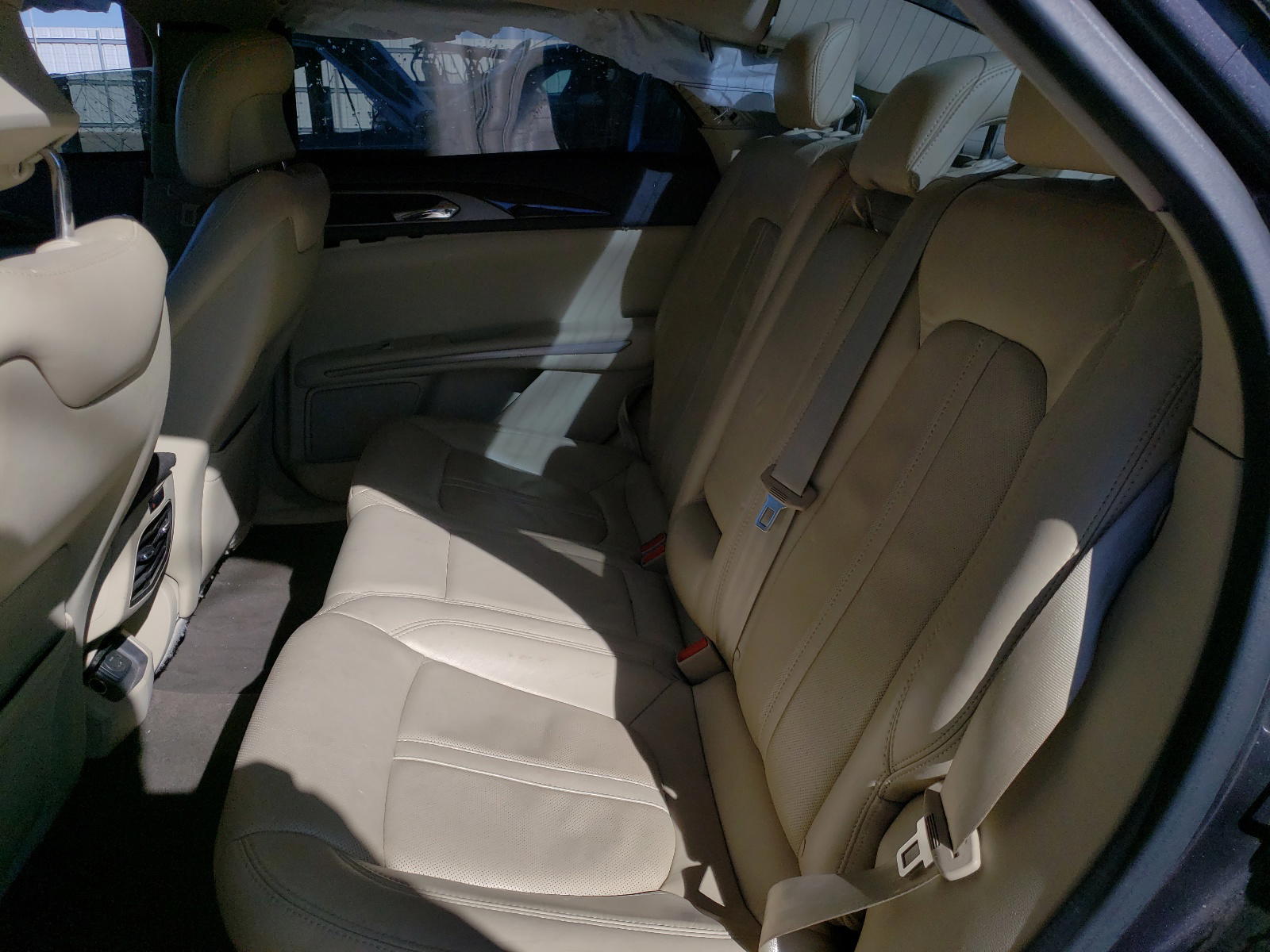 Photo 6 from auction – 2013 LINCOLN MKZ with VIN 3LN6L2J98DR806213