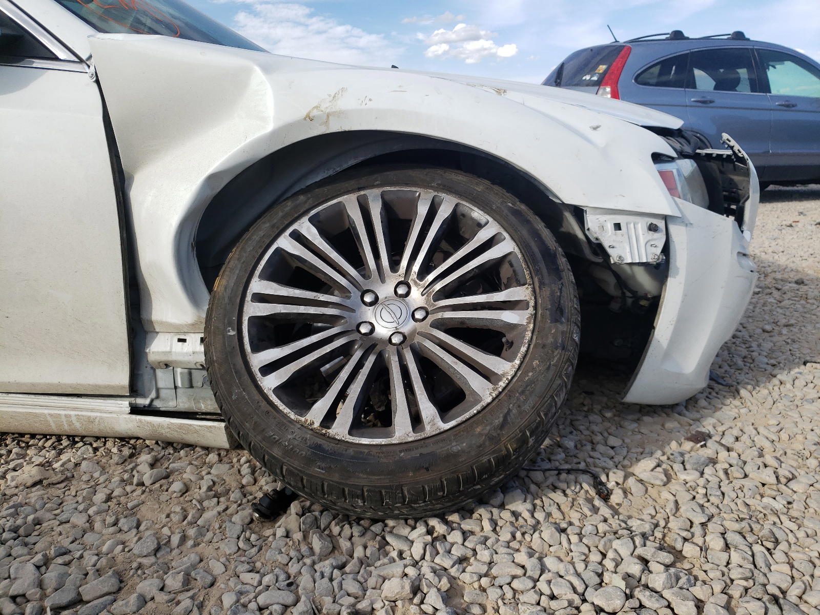 Photo 9 from auction – 2013 CHRYSLER 300 with VIN 2C3CCAAG1DH728180