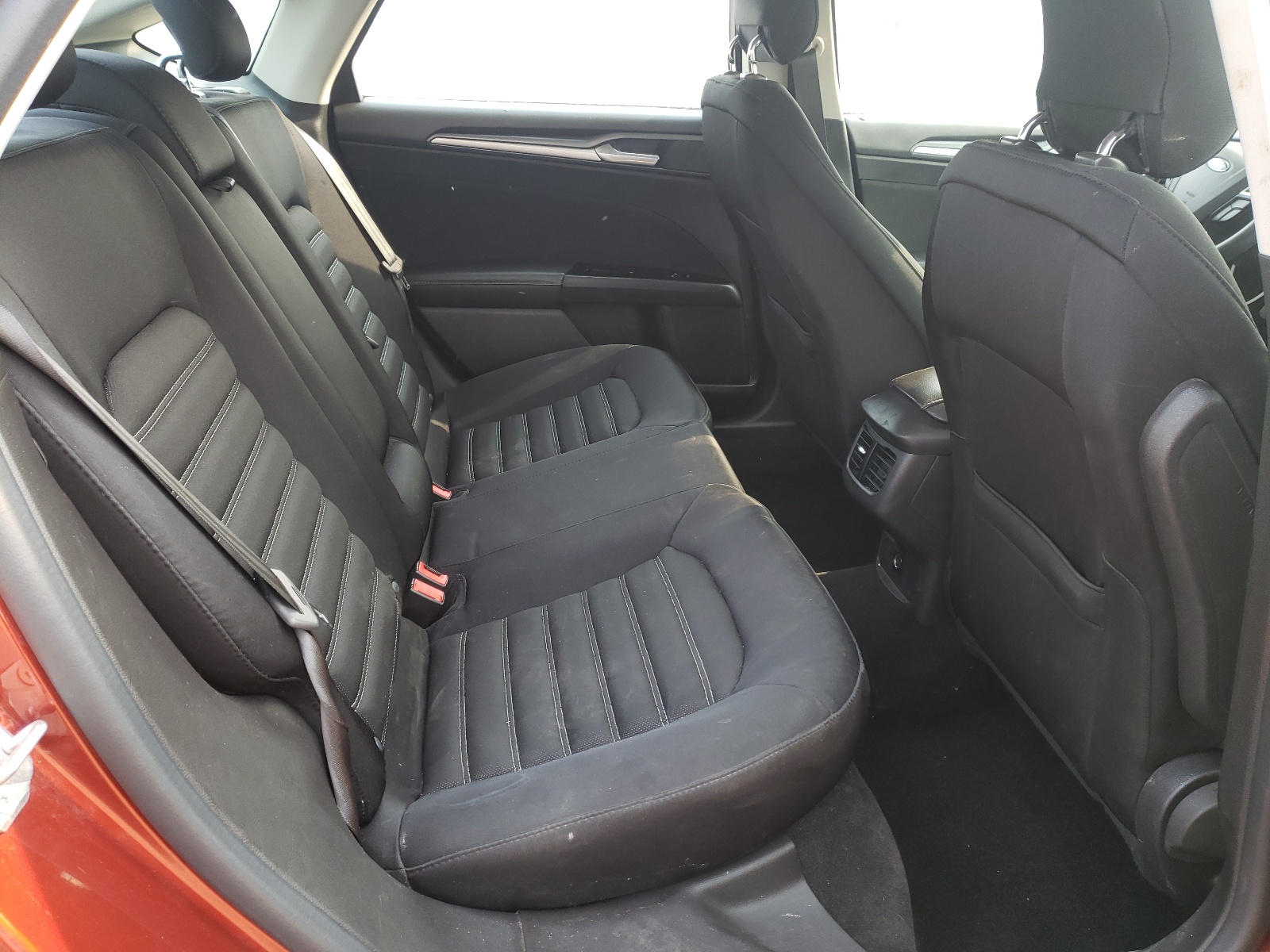 Photo 6 from auction – 2014 FORD FUSION SE with VIN 3FA6P0HD2ER130050
