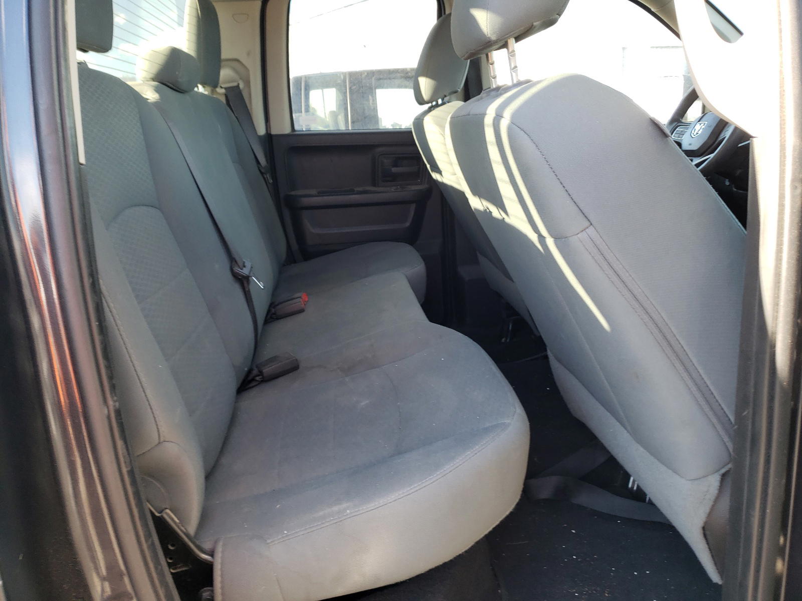 Photo 6 from auction – 2015 RAM 1500 ST with VIN 1C6RR7FTXFS743843