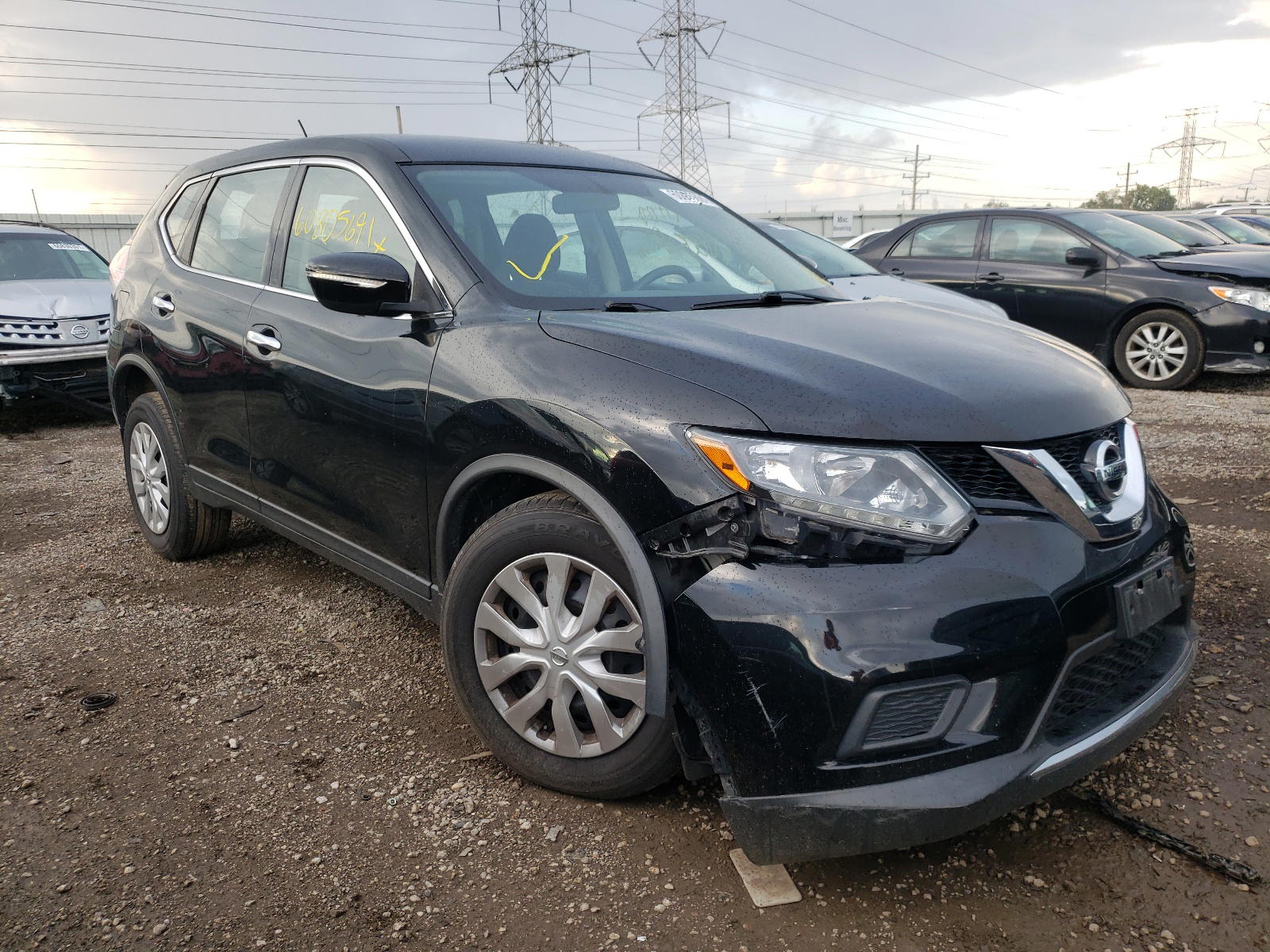 NISSAN ROGUE S 2015 with VIN KNMAT2MT0FP582337 - Photo from auction