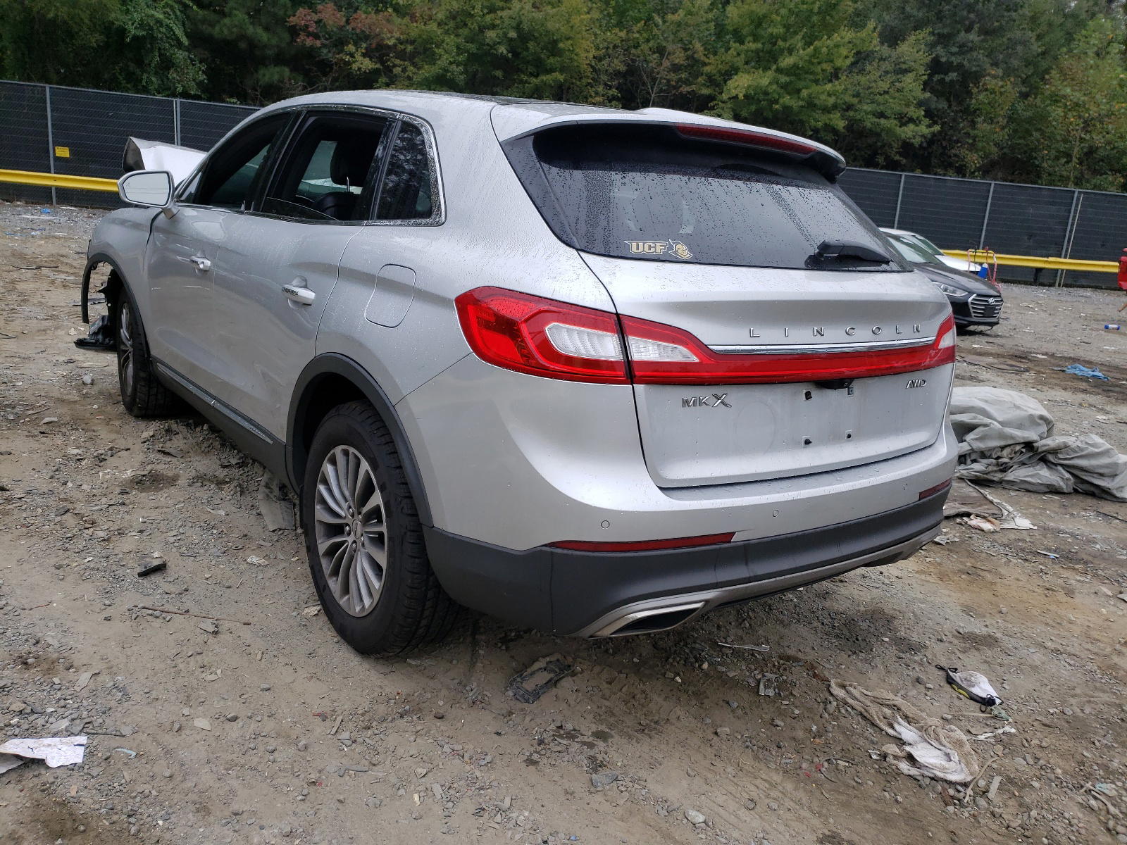Photo 3 from auction – 2016 LINCOLN MKX SELECT with VIN 2LMTJ8KR8GBL35682
