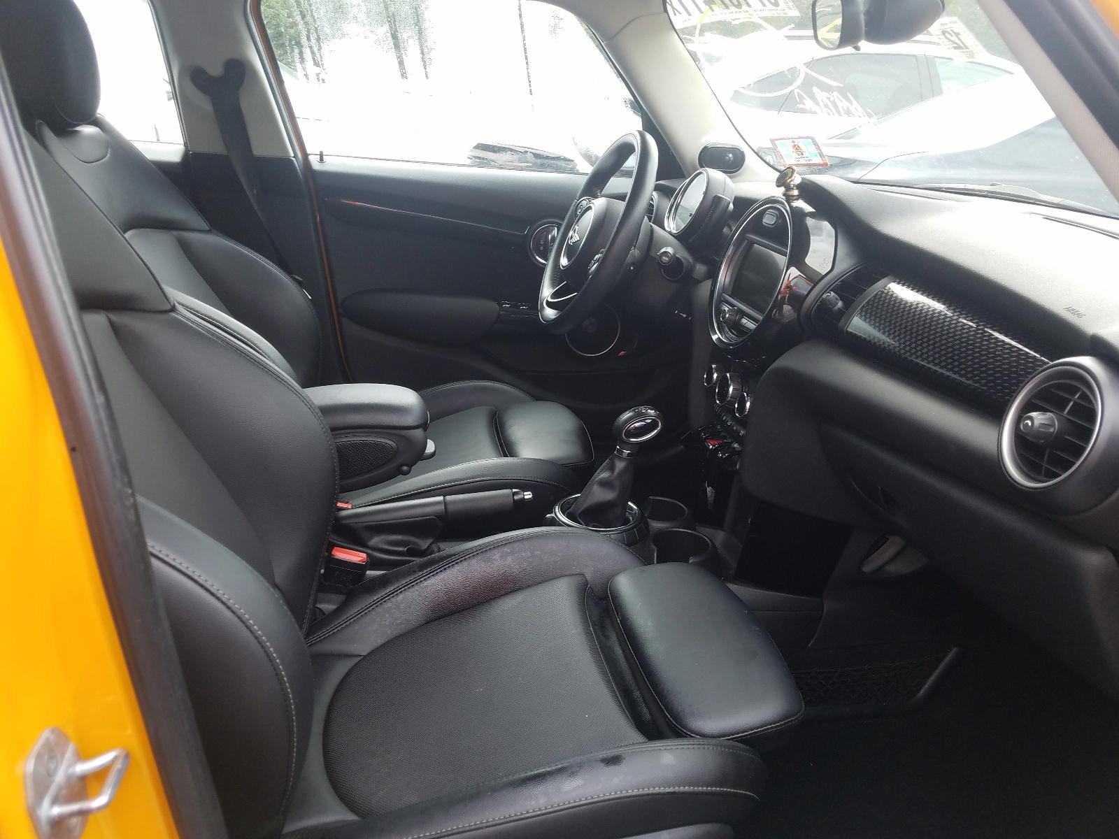 Photo 5 from auction – 2015 MINI COOPER S with VIN WMWXU3C58F2B58143