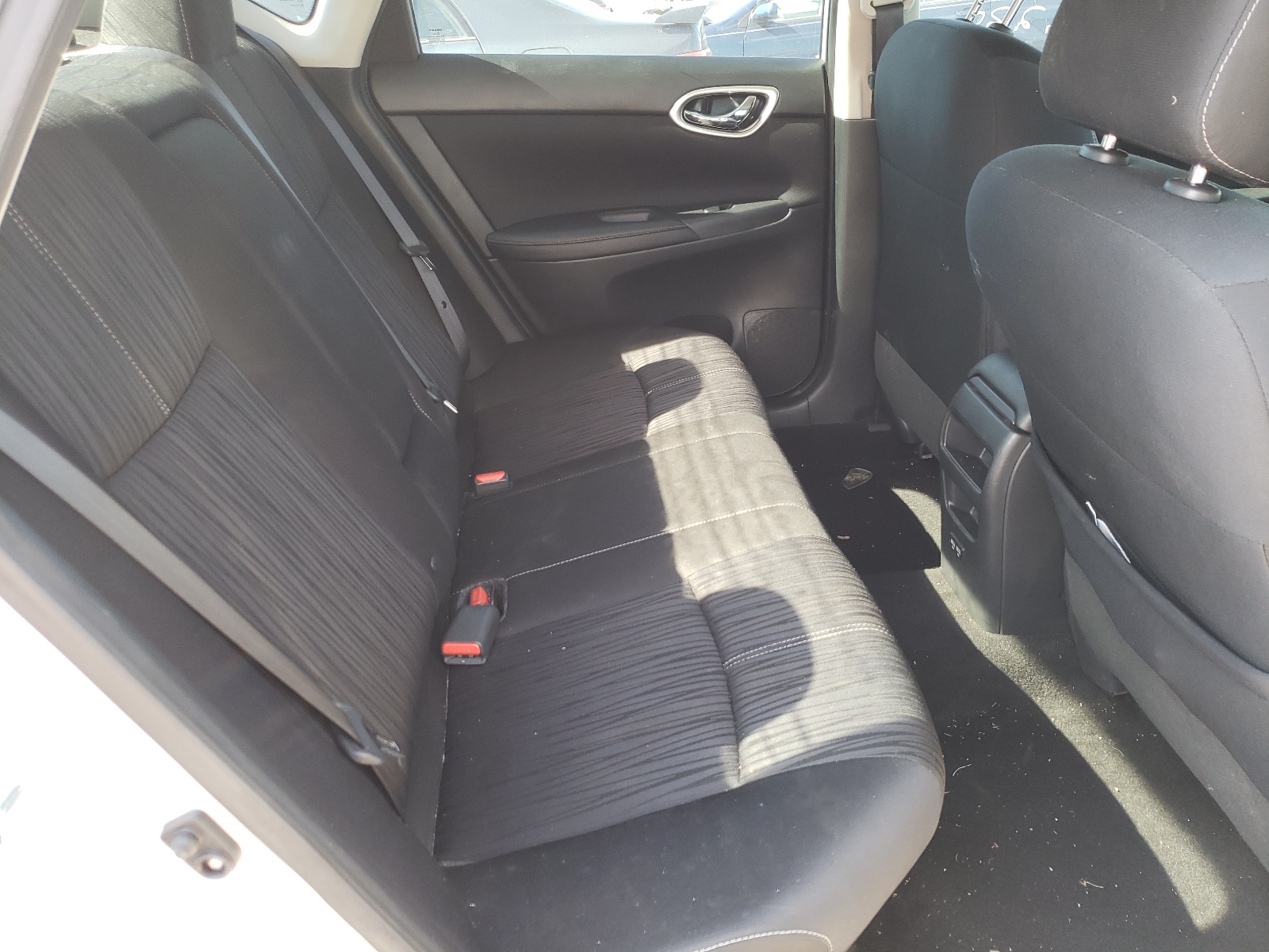 Photo 18 from auction – 2017 NISSAN SENTRA S with VIN 3N1AB7AP6HL710394