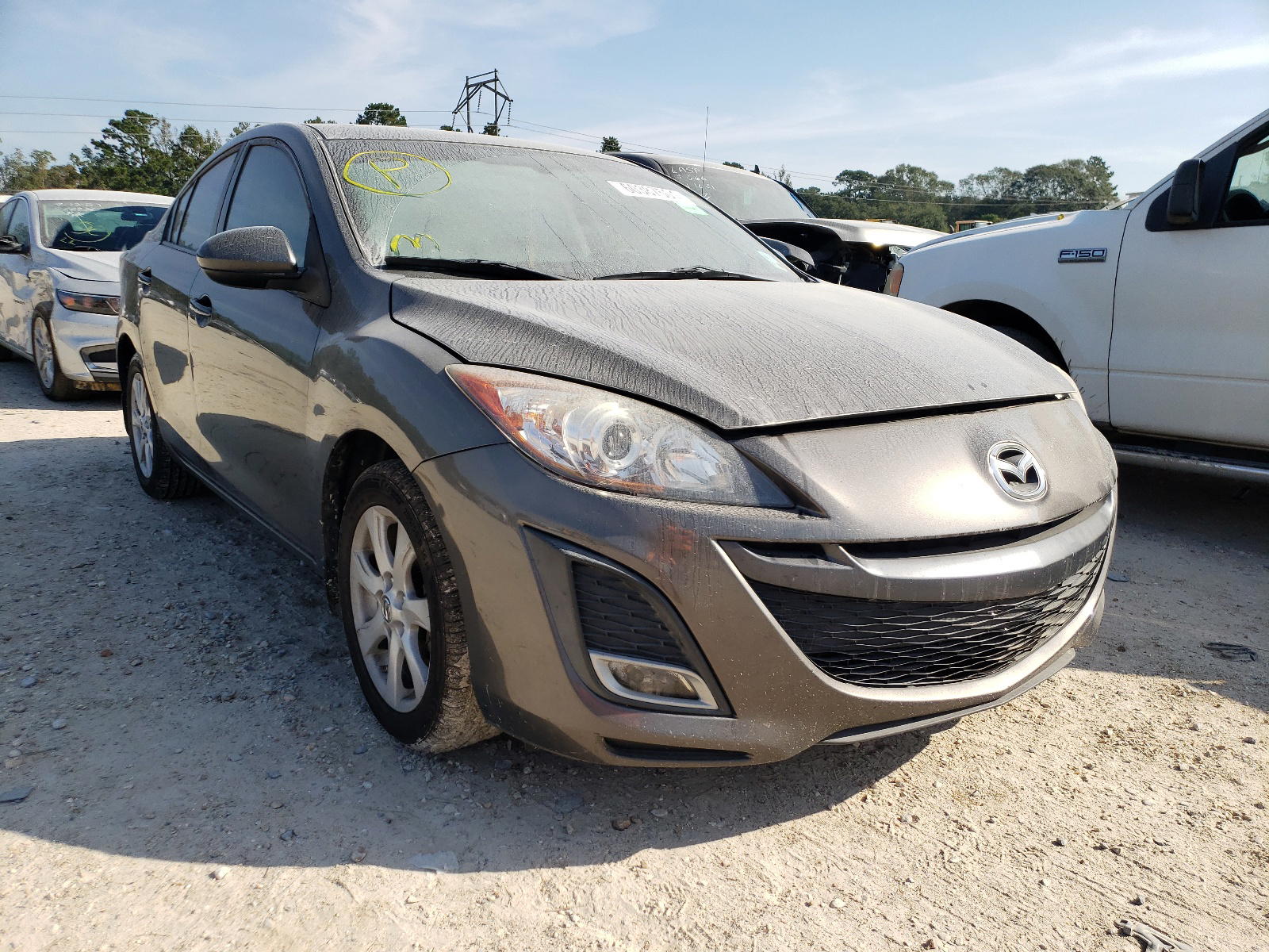 MAZDA 3 I 2011 with VIN JM1BL1VFXB1357072 - Photo from auction