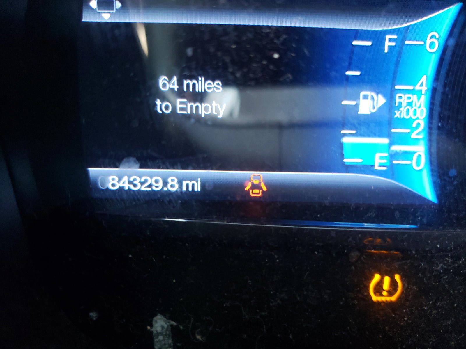 Photo 8 from auction – 2014 FORD TAURUS SEL with VIN 1FAHP2E80EG185003