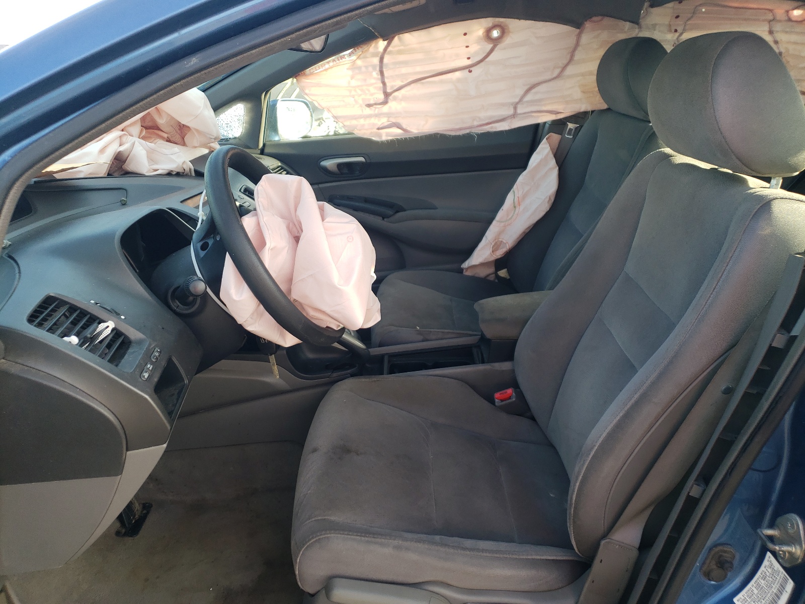Photo 5 from auction – 2007 HONDA CIVIC LX with VIN 1HGFA16537L014520