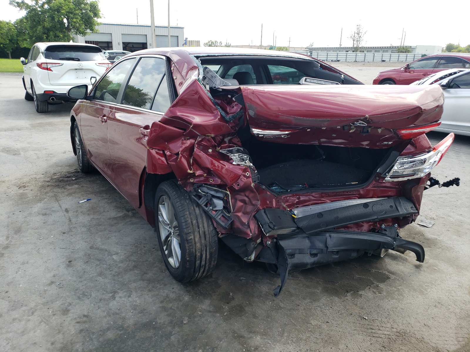 Photo 3 from auction – 2017 TOYOTA CAMRY LE with VIN 4T1BF1FK0HU730142