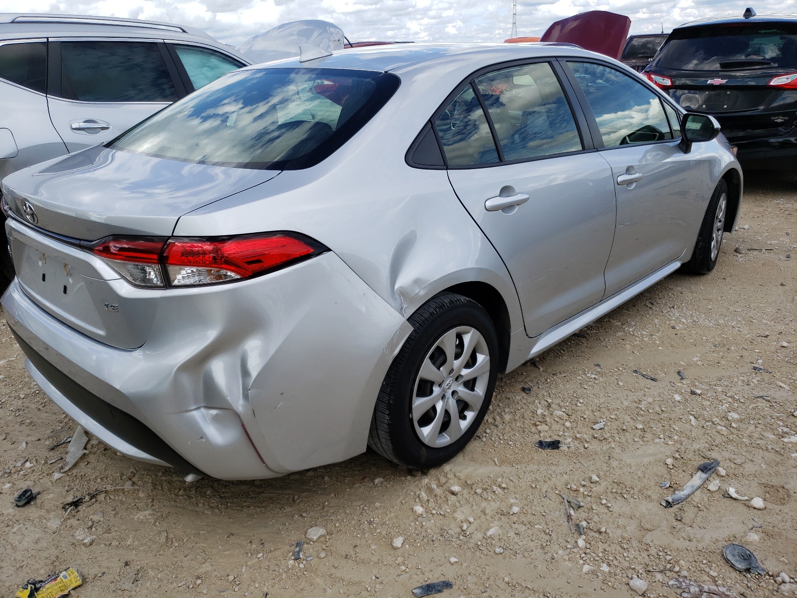 Photo 4 from auction – 2020 TOYOTA COROLLA LE with VIN JTDEPRAE4LJ036787