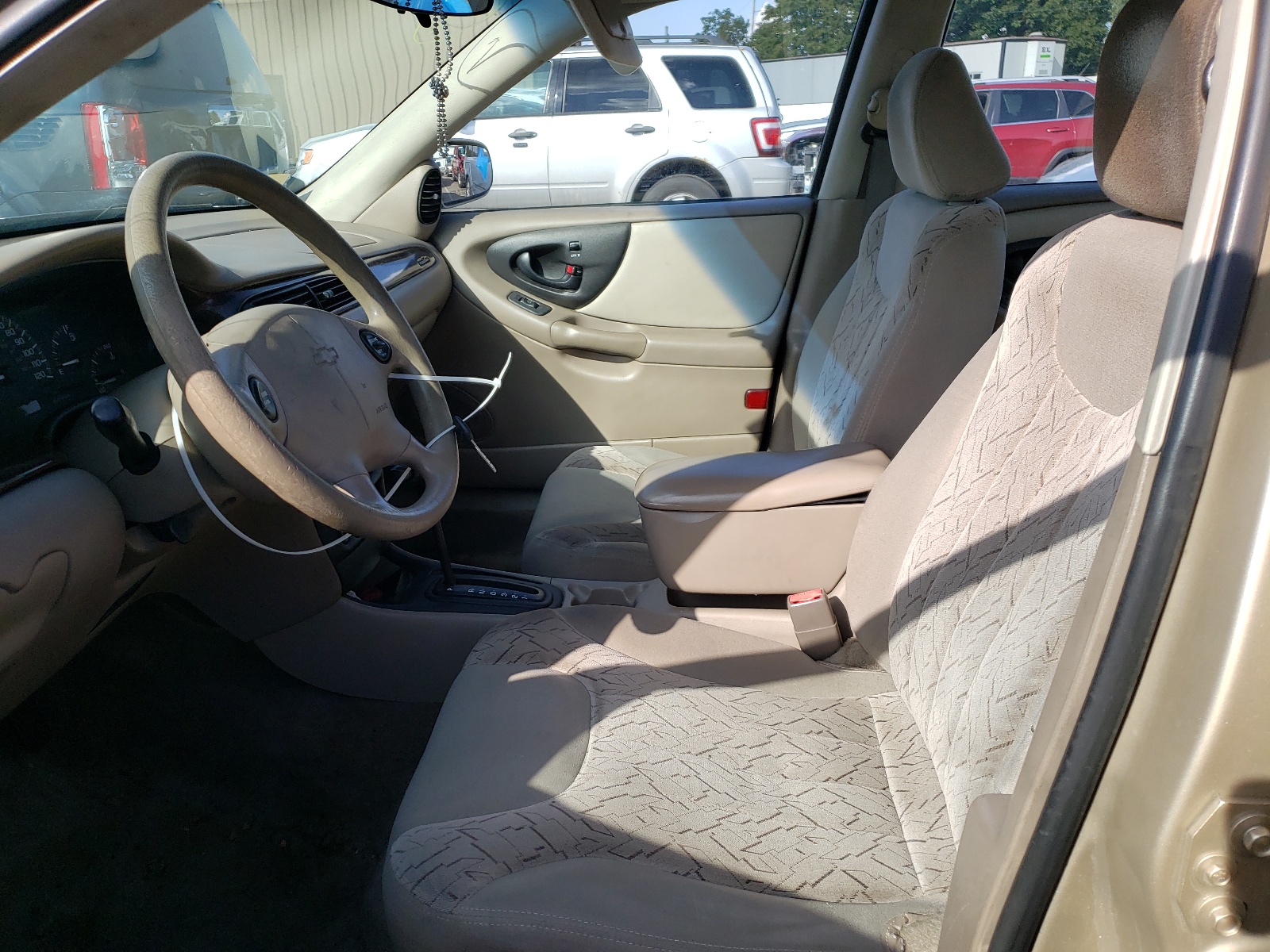 Photo 5 from auction – 2003 CHEVROLET MALIBU LS with VIN 1G1NE52J43M562175