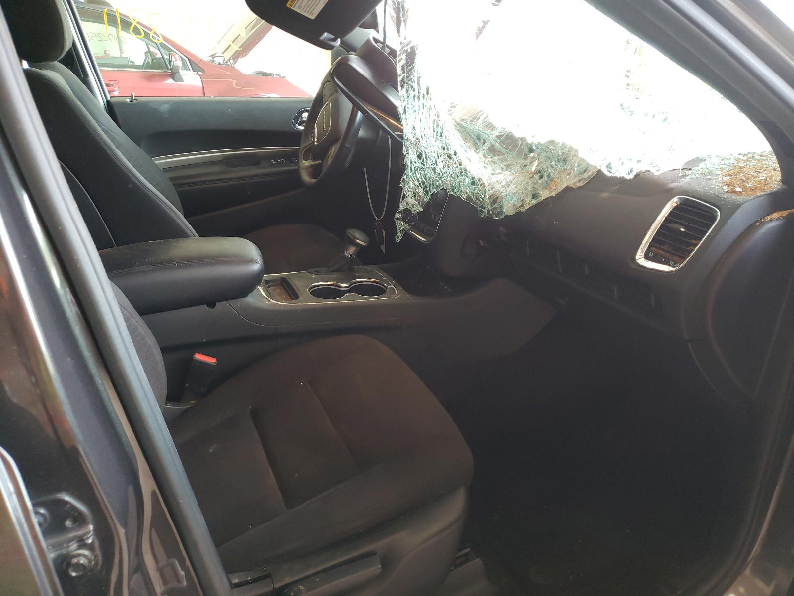 Photo 5 from auction – 2018 DODGE DURANGO SX with VIN 1C4RDJAG2JC160653