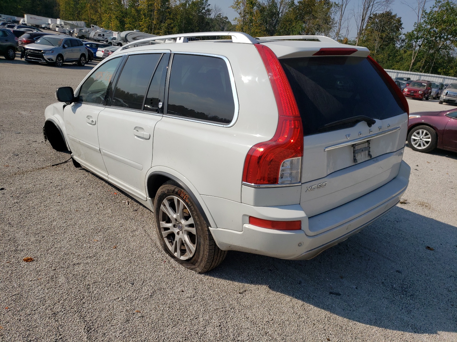 Photo 3 from auction – 2013 VOLVO XC90 3.2 with VIN YV4952CZ1D1634428