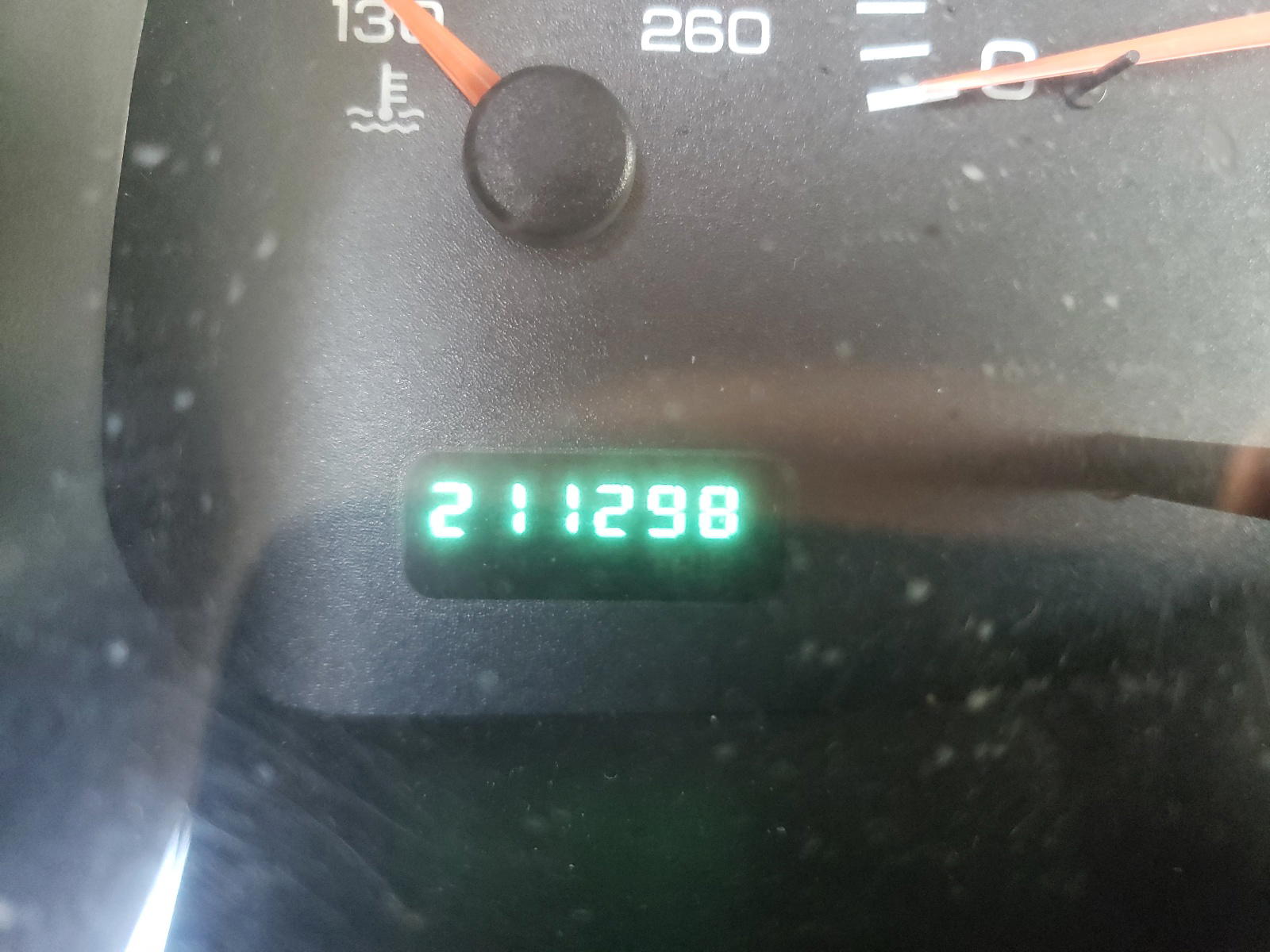 Photo 8 from auction – 1999 DODGE DURANGO with VIN 1B4HR28Y5XF540530