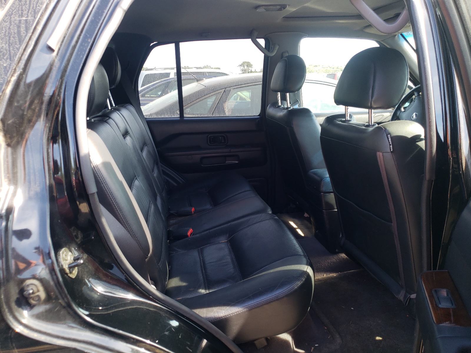Photo 6 from auction – 2002 NISSAN PATHFINDER with VIN JN8DR09Y52W722424