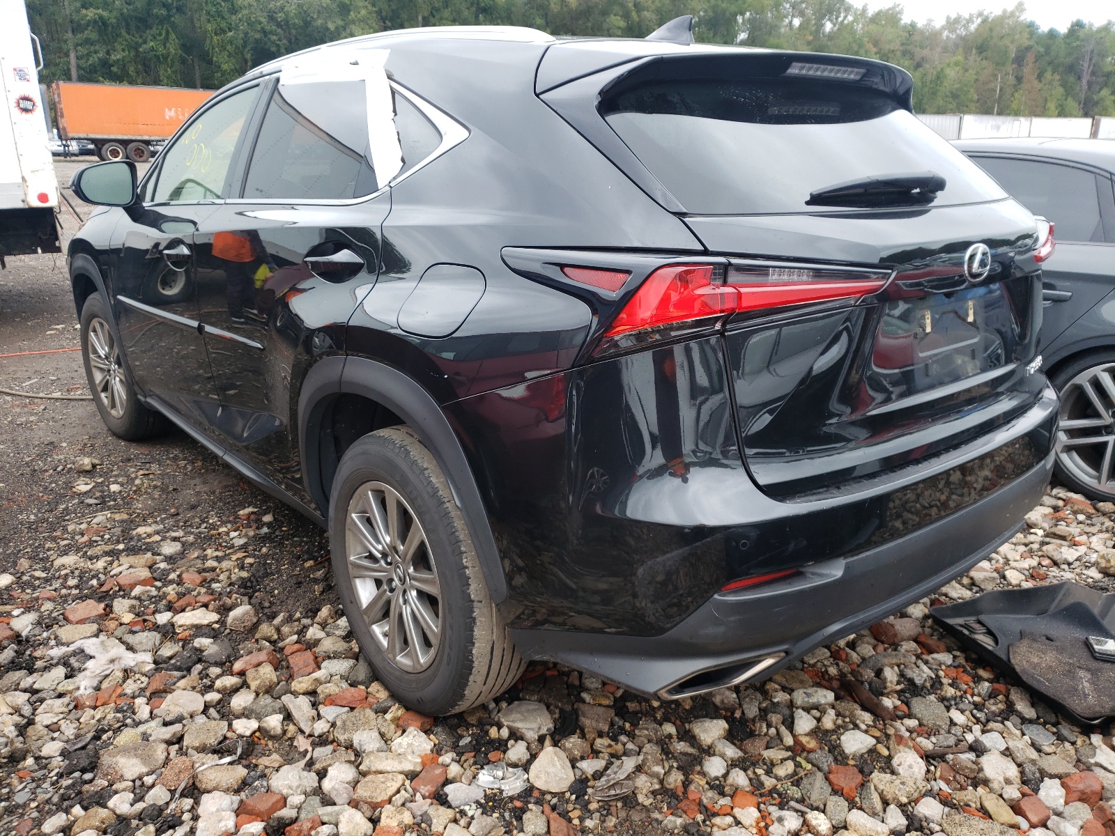 Photo 3 from auction – 2019 LEXUS NX 300 BAS with VIN JTJBARBZ5K2189139