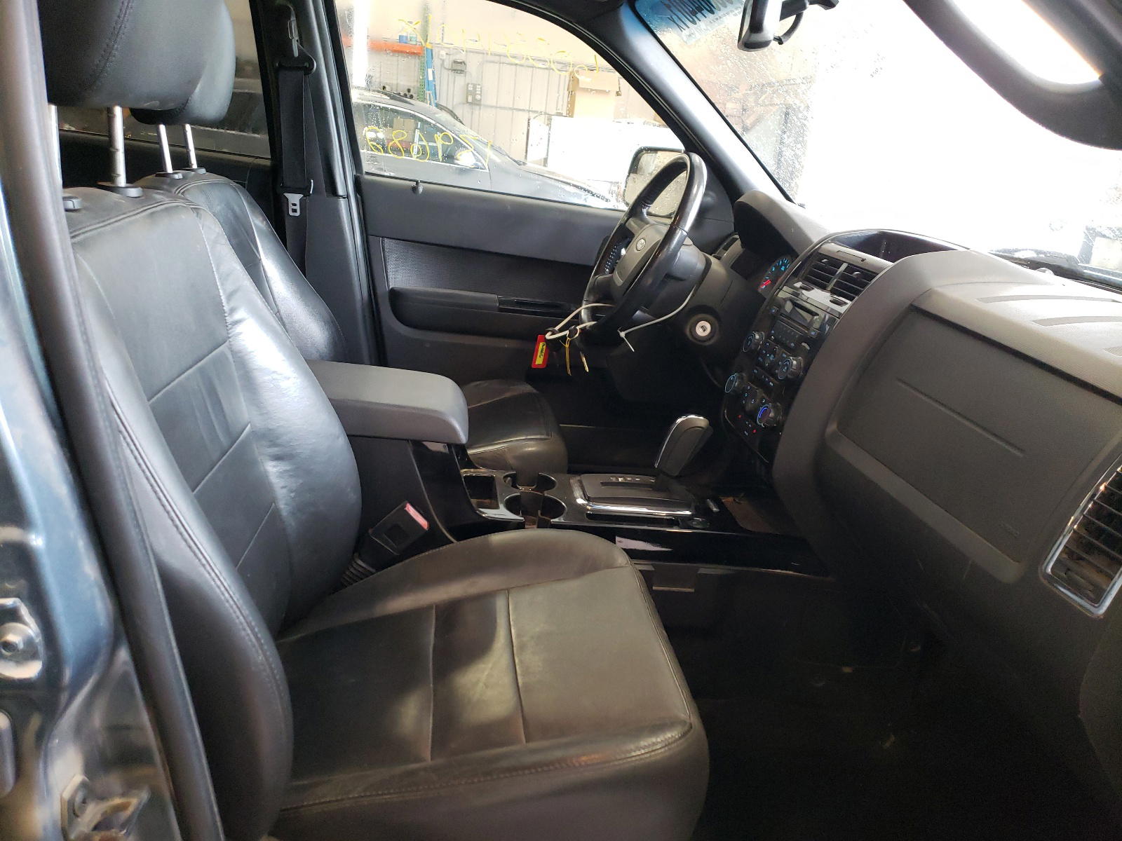 Photo 5 from auction – 2012 FORD ESCAPE LIM with VIN 1FMCU9EG2CKB44066