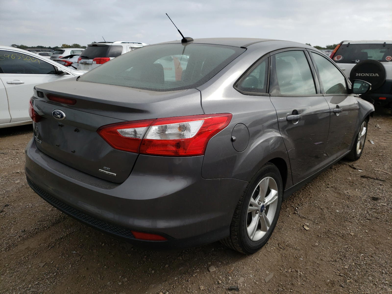 Photo 4 from auction – 2014 FORD FOCUS SE with VIN 1FADP3F27EL258387