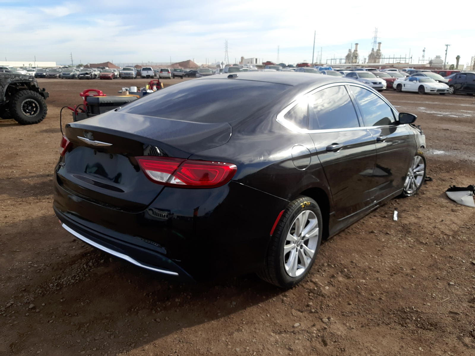 Photo 4 from auction – 2016 CHRYSLER 200 LIMITE with VIN 1C3CCCAB7GN164868