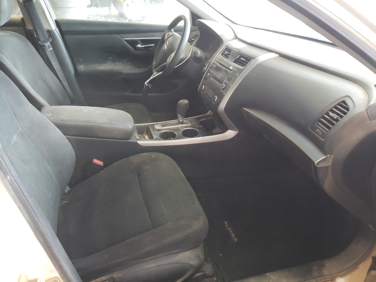 Photo 5 from auction – 2014 NISSAN ALTIMA 2.5 with VIN 1N4AL3AP9EN383428
