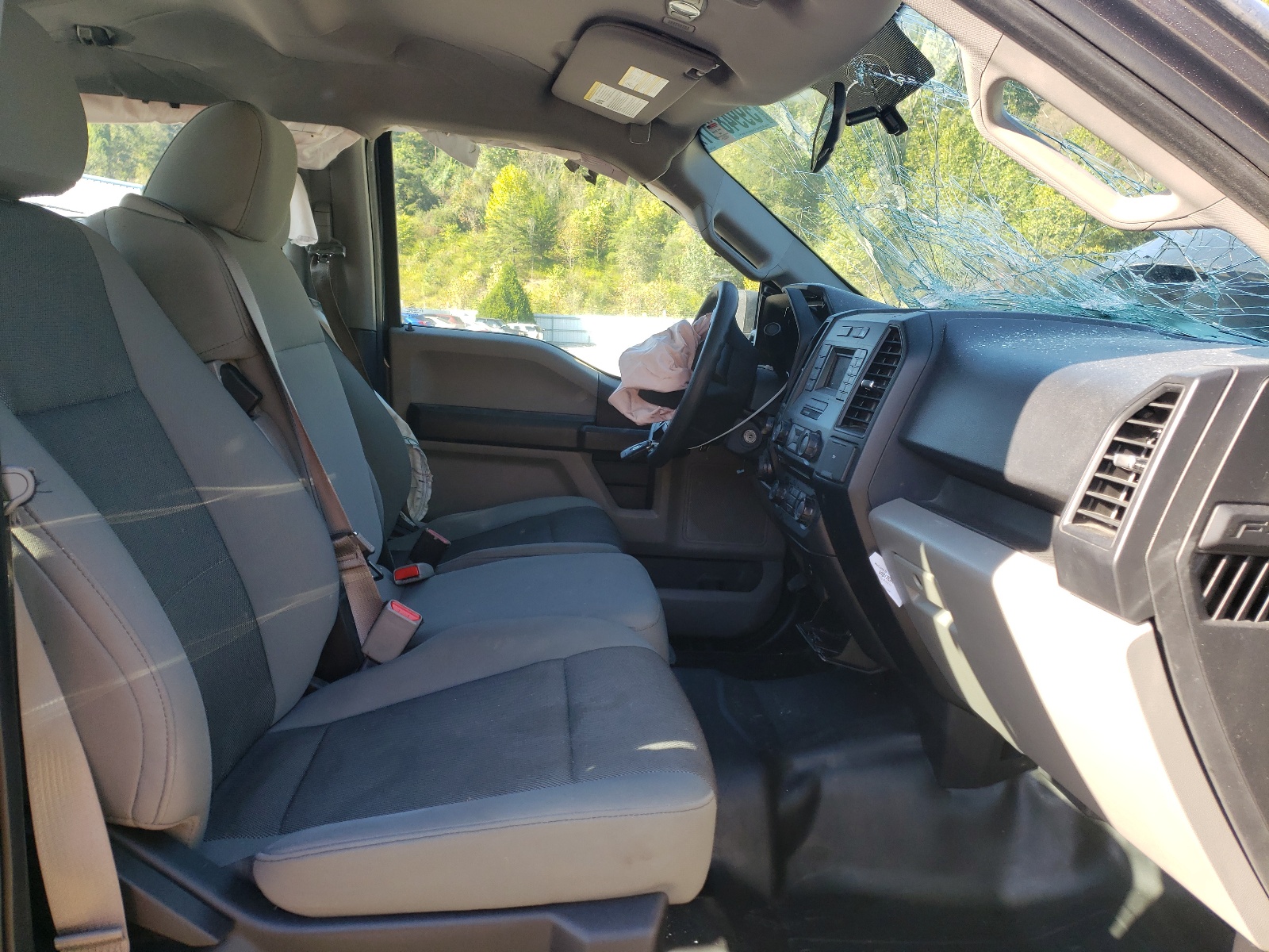 Zdjęcie 5 z aukcji – 2016 FORD F150 SUPER z VIN 1FTEW1EP2GFD37941