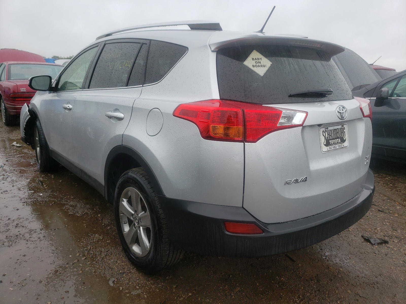 Photo 3 from auction – 2015 TOYOTA RAV4 XLE with VIN JTMRFREV2FD127705
